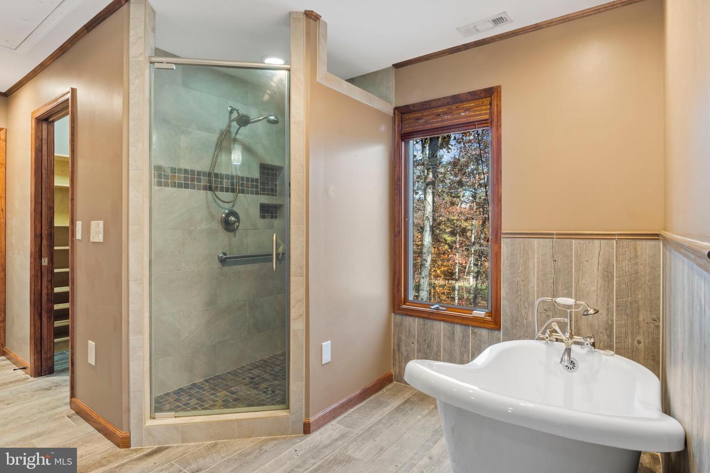 9701 FLINT HILL CT, FREDERICKSBURG, Virginia 22407, 4 Bedrooms Bedrooms, ,3 BathroomsBathrooms,Residential,For sale,9701 FLINT HILL CT,VASP2037482 MLS # VASP2037482