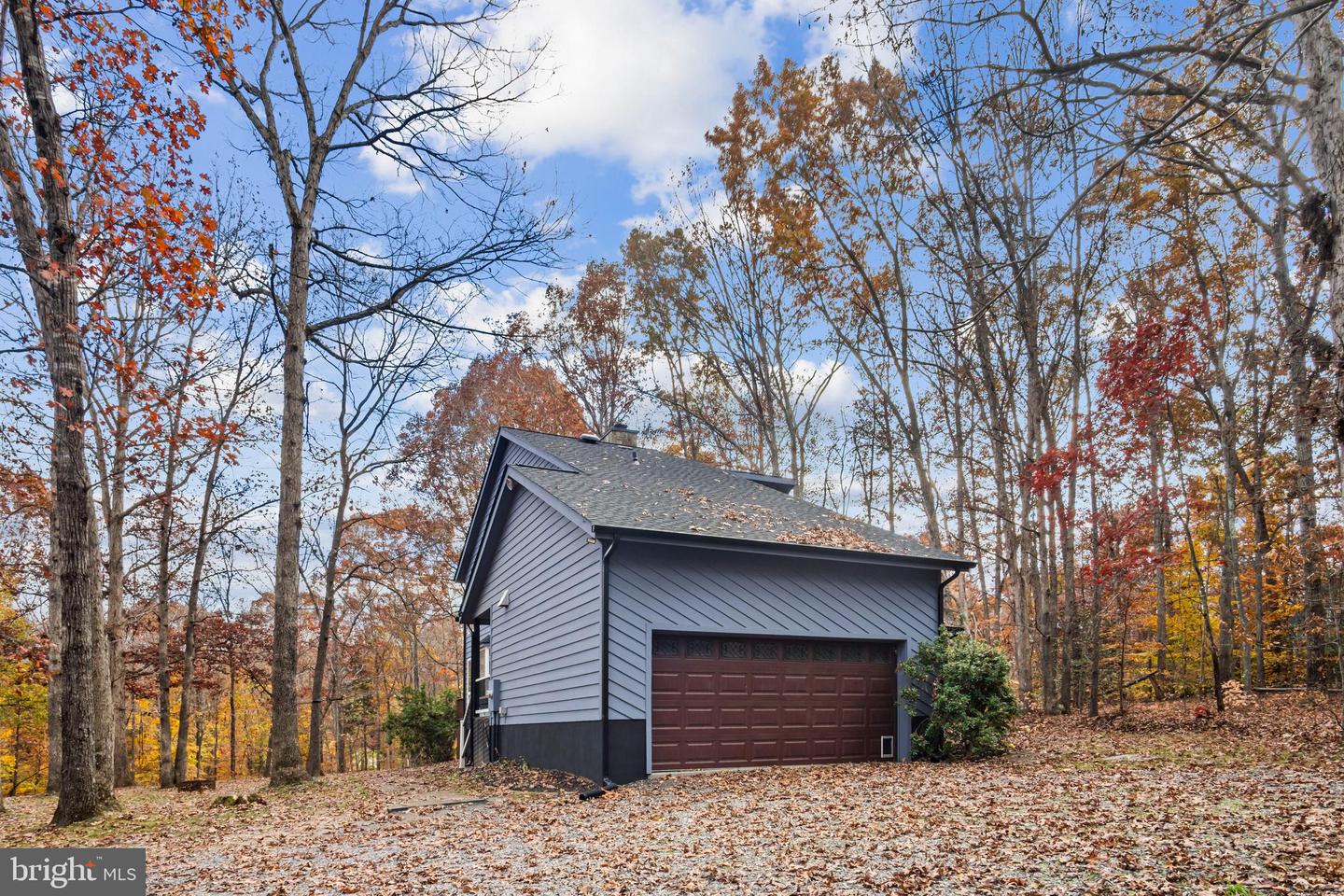 9701 FLINT HILL CT, FREDERICKSBURG, Virginia 22407, 4 Bedrooms Bedrooms, ,3 BathroomsBathrooms,Residential,For sale,9701 FLINT HILL CT,VASP2037482 MLS # VASP2037482