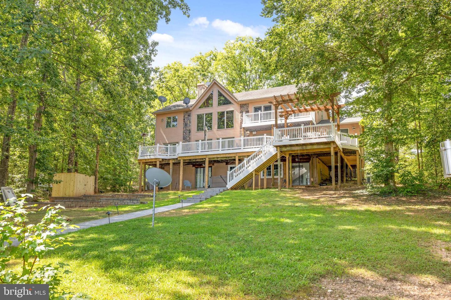 464 DOUGLAS RD, MINERAL, Virginia 23117, 6 Bedrooms Bedrooms, ,4 BathroomsBathrooms,Residential,For sale,464 DOUGLAS RD,VALA2008876 MLS # VALA2008876