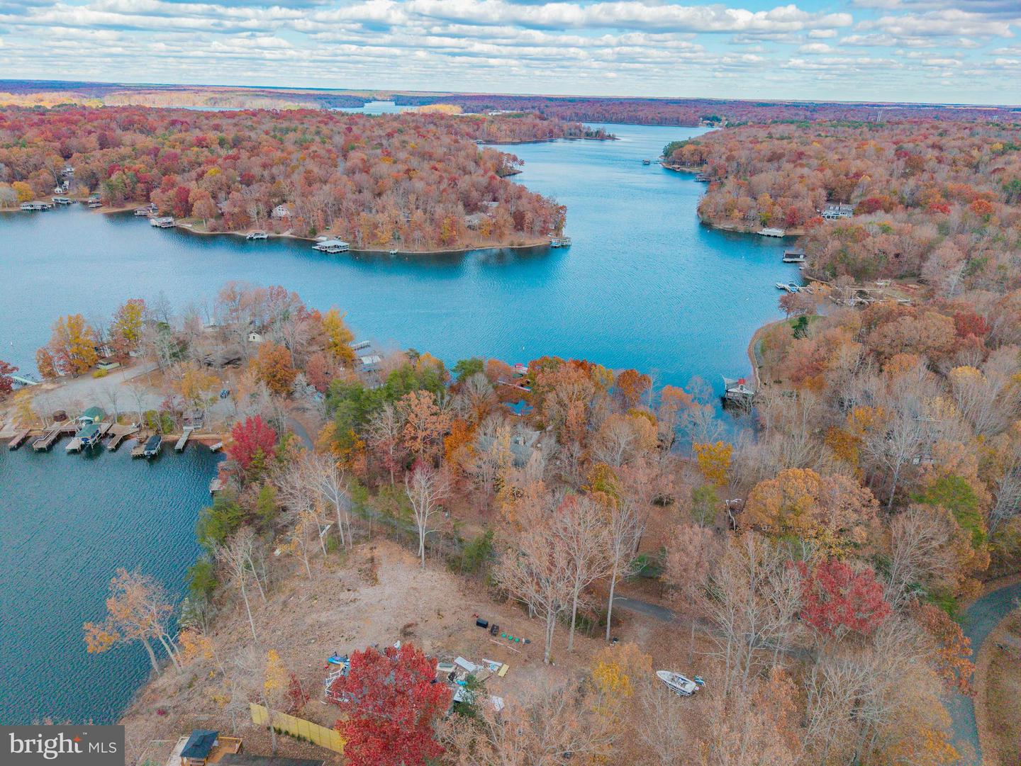 464 DOUGLAS RD, MINERAL, Virginia 23117, 6 Bedrooms Bedrooms, ,4 BathroomsBathrooms,Residential,For sale,464 DOUGLAS RD,VALA2008876 MLS # VALA2008876