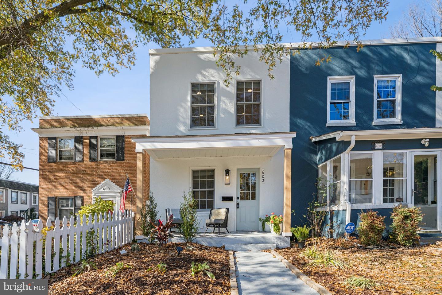 602 N ALFRED ST, ALEXANDRIA, Virginia 22314, 2 Bedrooms Bedrooms, ,2 BathroomsBathrooms,Residential,For sale,602 N ALFRED ST,VAAX2051628 MLS # VAAX2051628