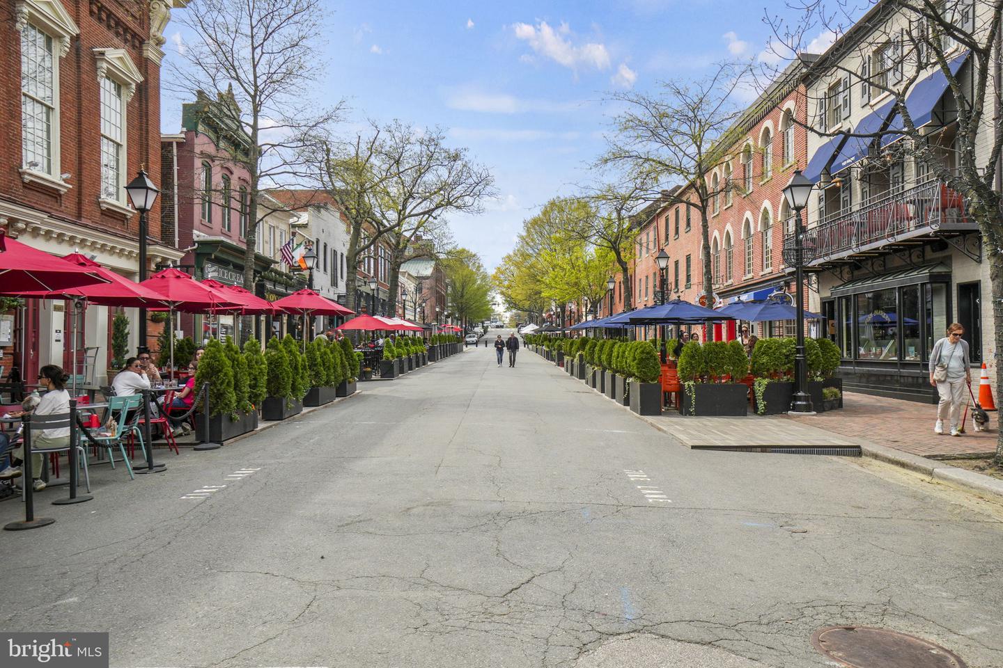 602 N ALFRED ST, ALEXANDRIA, Virginia 22314, 2 Bedrooms Bedrooms, ,2 BathroomsBathrooms,Residential,For sale,602 N ALFRED ST,VAAX2051628 MLS # VAAX2051628