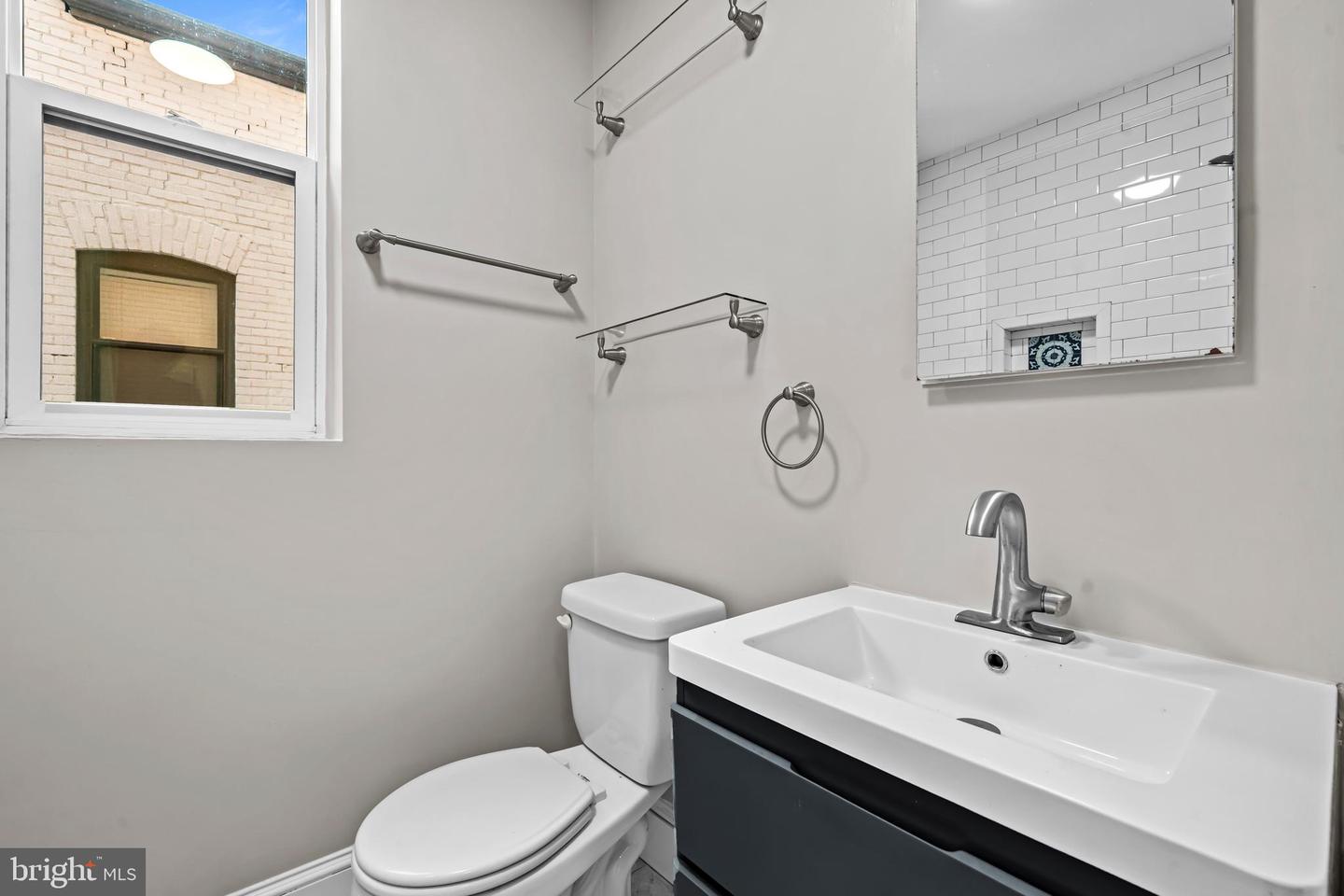 5 RHODE ISLAND AVE NW #202, WASHINGTON, District Of Columbia 20001, 2 Bedrooms Bedrooms, ,1 BathroomBathrooms,Residential,For sale,5 RHODE ISLAND AVE NW #202,DCDC2231152 MLS # DCDC2231152 5 RHODE ISLAND AVE NW #202, WASHINGTON, District Of Columbia 20001, 2 Bedrooms Bedrooms, ,1 BathroomBathrooms,Residential,For sale,5 RHODE ISLAND AVE NW #202,DCDC2231152 MLS # DCDC2231152