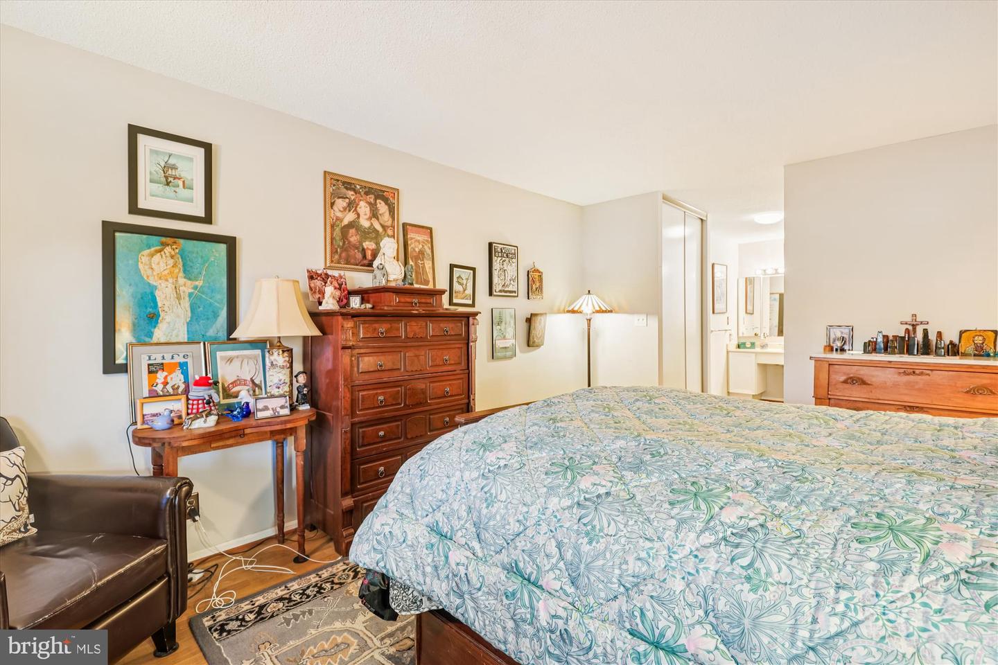 5902 MOUNT EAGLE DR #203, ALEXANDRIA, Virginia 22303, 1 Bedroom Bedrooms, ,1 BathroomBathrooms,Residential,For sale,5902 MOUNT EAGLE DR #203,VAFX2278582 MLS # VAFX2278582