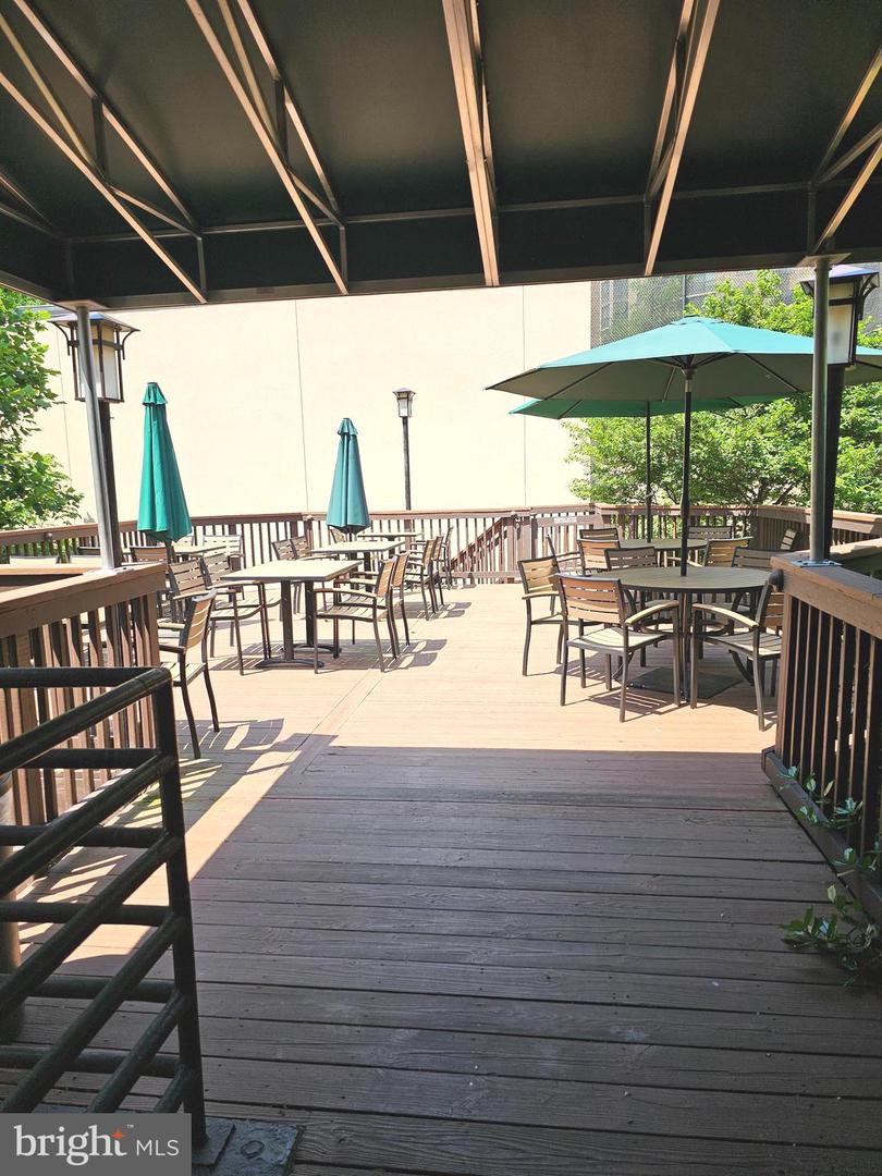 5902 MOUNT EAGLE DR #203, ALEXANDRIA, Virginia 22303, 1 Bedroom Bedrooms, ,1 BathroomBathrooms,Residential,For sale,5902 MOUNT EAGLE DR #203,VAFX2278582 MLS # VAFX2278582