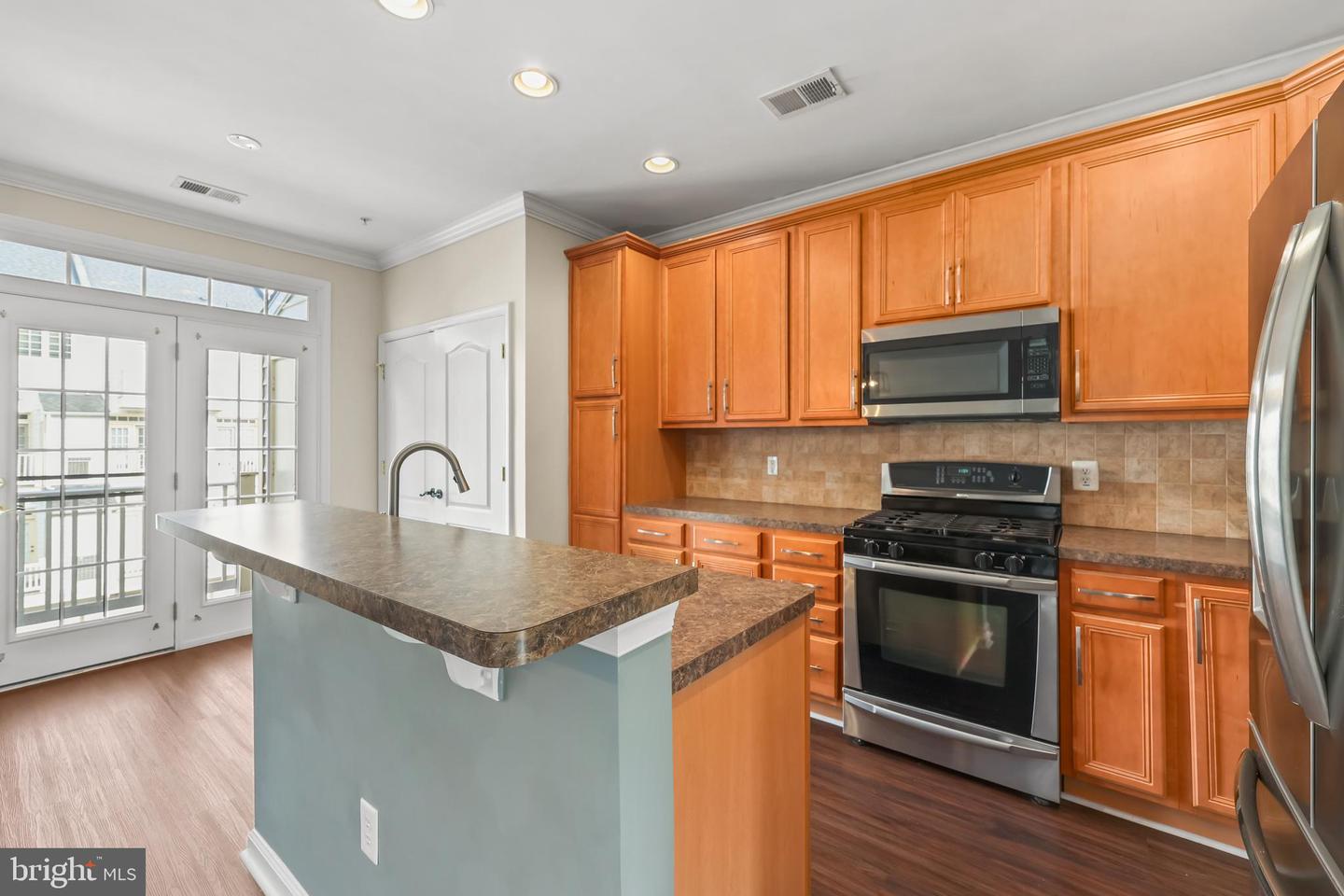 7096 LITTLE THAMES DR, GAINESVILLE, Virginia 20155, 3 Bedrooms Bedrooms, ,2 BathroomsBathrooms,Residential,For sale,7096 LITTLE THAMES DR,VAPW2107634 MLS # VAPW2107634