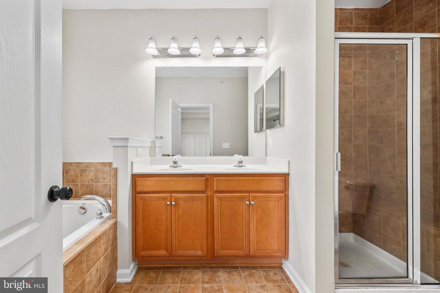 7096 LITTLE THAMES DR, GAINESVILLE, Virginia 20155, 3 Bedrooms Bedrooms, ,2 BathroomsBathrooms,Residential,For sale,7096 LITTLE THAMES DR,VAPW2107634 MLS # VAPW2107634