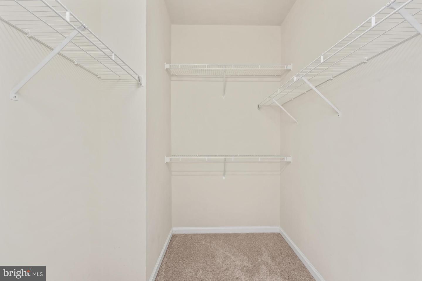 7096 LITTLE THAMES DR, GAINESVILLE, Virginia 20155, 3 Bedrooms Bedrooms, ,2 BathroomsBathrooms,Residential,For sale,7096 LITTLE THAMES DR,VAPW2107634 MLS # VAPW2107634