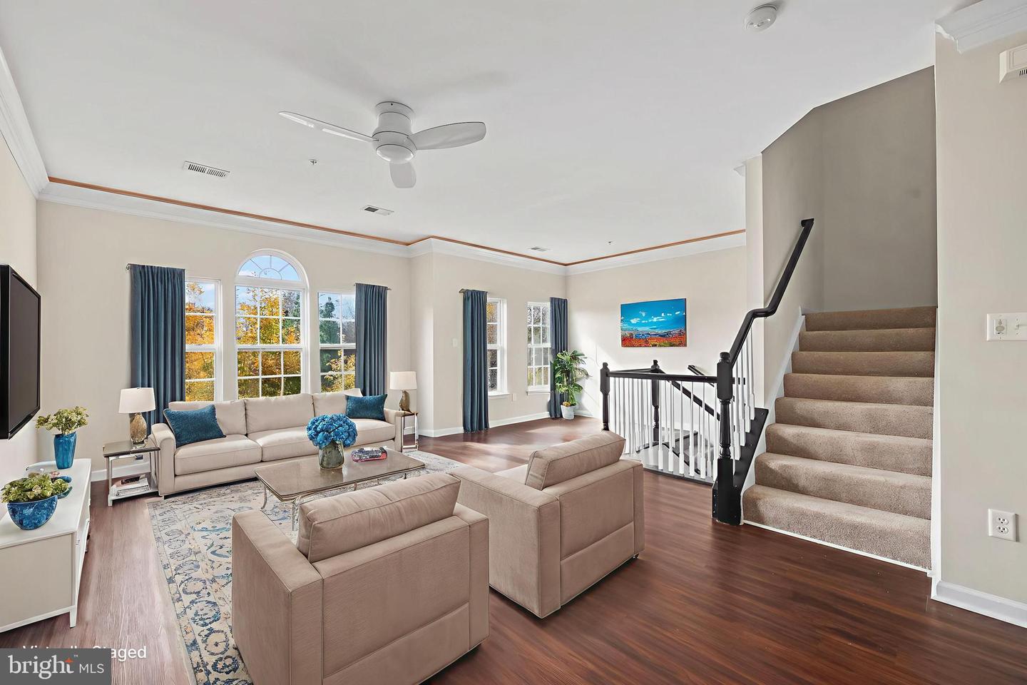 7096 LITTLE THAMES DR, GAINESVILLE, Virginia 20155, 3 Bedrooms Bedrooms, ,2 BathroomsBathrooms,Residential,For sale,7096 LITTLE THAMES DR,VAPW2107634 MLS # VAPW2107634