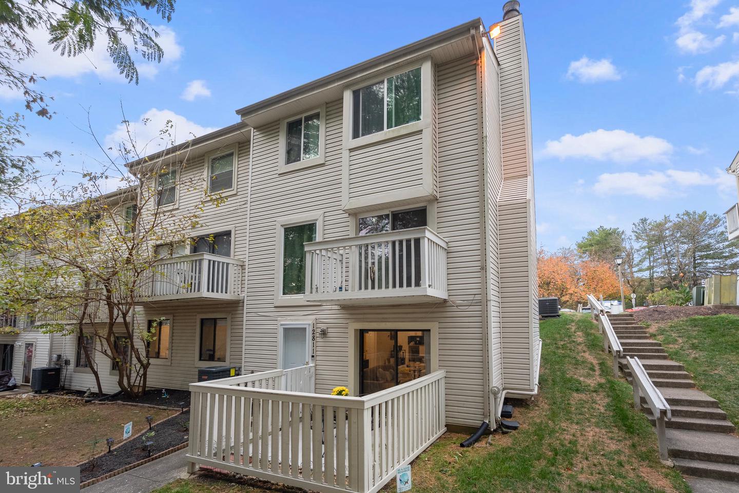 12811 CARA DR, WOODBRIDGE, Virginia 22192, 2 Bedrooms Bedrooms, ,2 BathroomsBathrooms,Residential,For sale,12811 CARA DR,VAPW2107682 MLS # VAPW2107682 12811 CARA DR, WOODBRIDGE, Virginia 22192, 2 Bedrooms Bedrooms, ,2 BathroomsBathrooms,Residential,For sale,12811 CARA DR,VAPW2107682 MLS # VAPW2107682