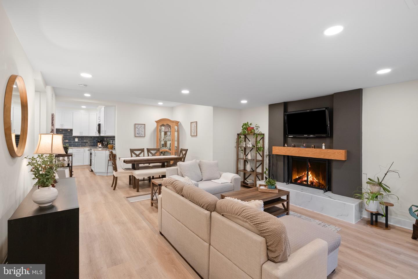 12811 CARA DR, WOODBRIDGE, Virginia 22192, 2 Bedrooms Bedrooms, ,2 BathroomsBathrooms,Residential,For sale,12811 CARA DR,VAPW2107682 MLS # VAPW2107682 12811 CARA DR, WOODBRIDGE, Virginia 22192, 2 Bedrooms Bedrooms, ,2 BathroomsBathrooms,Residential,For sale,12811 CARA DR,VAPW2107682 MLS # VAPW2107682