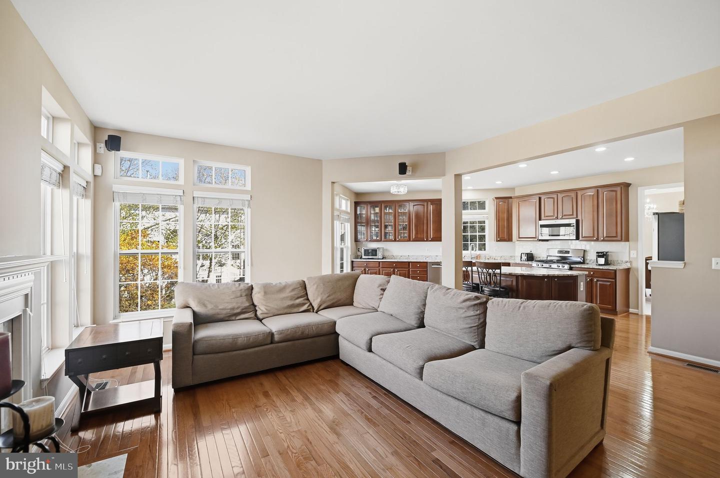 6837 RATHBONE PL, GAINESVILLE, Virginia 20155, 5 Bedrooms Bedrooms, ,3 BathroomsBathrooms,Residential,For sale,6837 RATHBONE PL,VAPW2107692 MLS # VAPW2107692