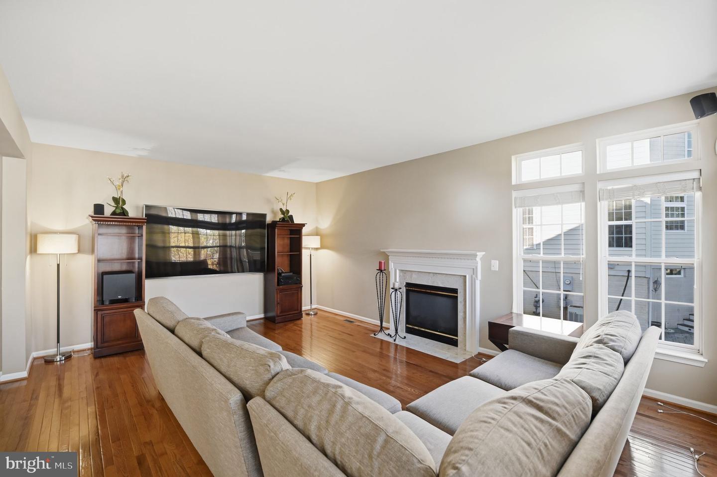 6837 RATHBONE PL, GAINESVILLE, Virginia 20155, 5 Bedrooms Bedrooms, ,3 BathroomsBathrooms,Residential,For sale,6837 RATHBONE PL,VAPW2107692 MLS # VAPW2107692