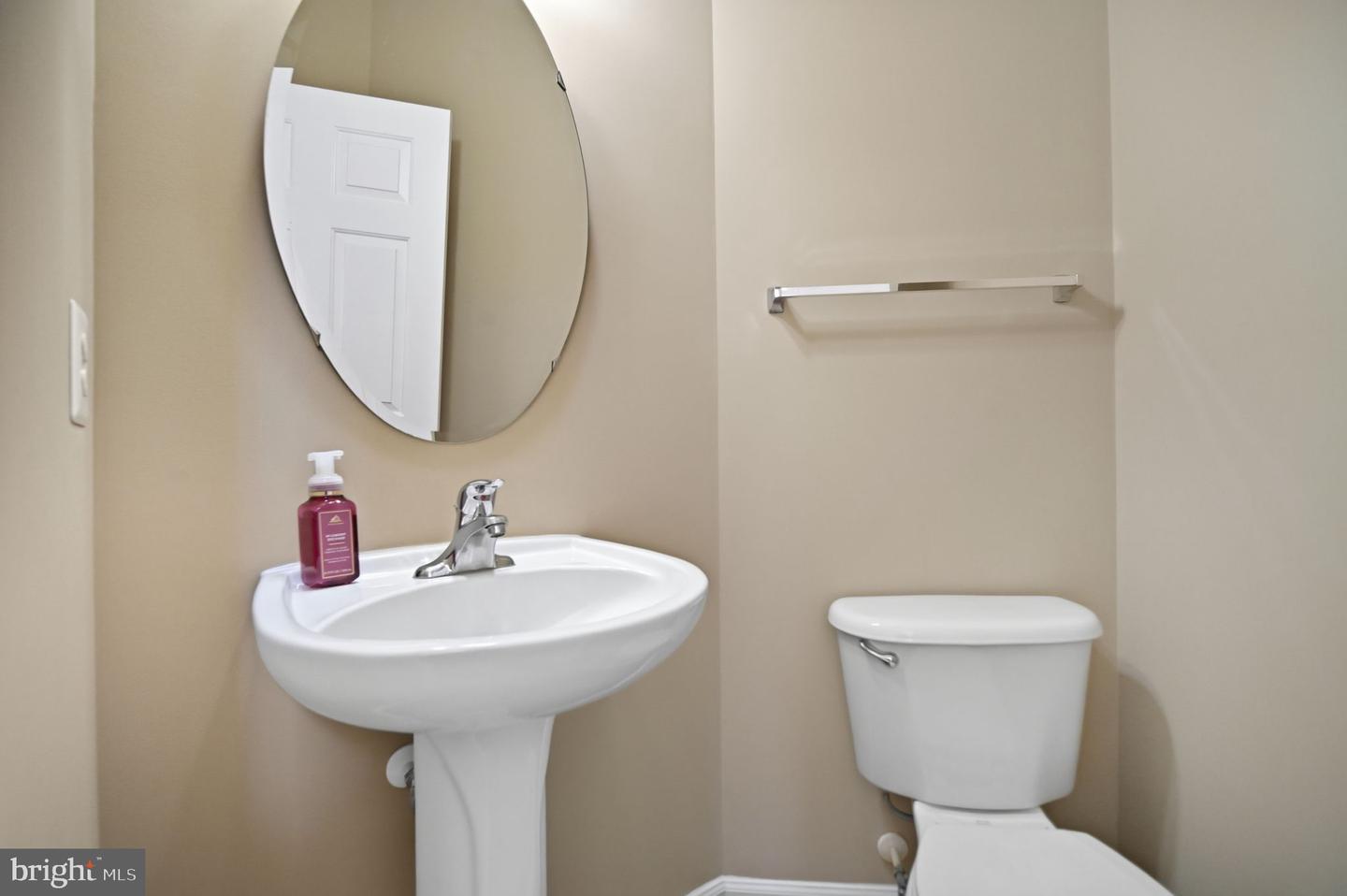 6837 RATHBONE PL, GAINESVILLE, Virginia 20155, 5 Bedrooms Bedrooms, ,3 BathroomsBathrooms,Residential,For sale,6837 RATHBONE PL,VAPW2107692 MLS # VAPW2107692