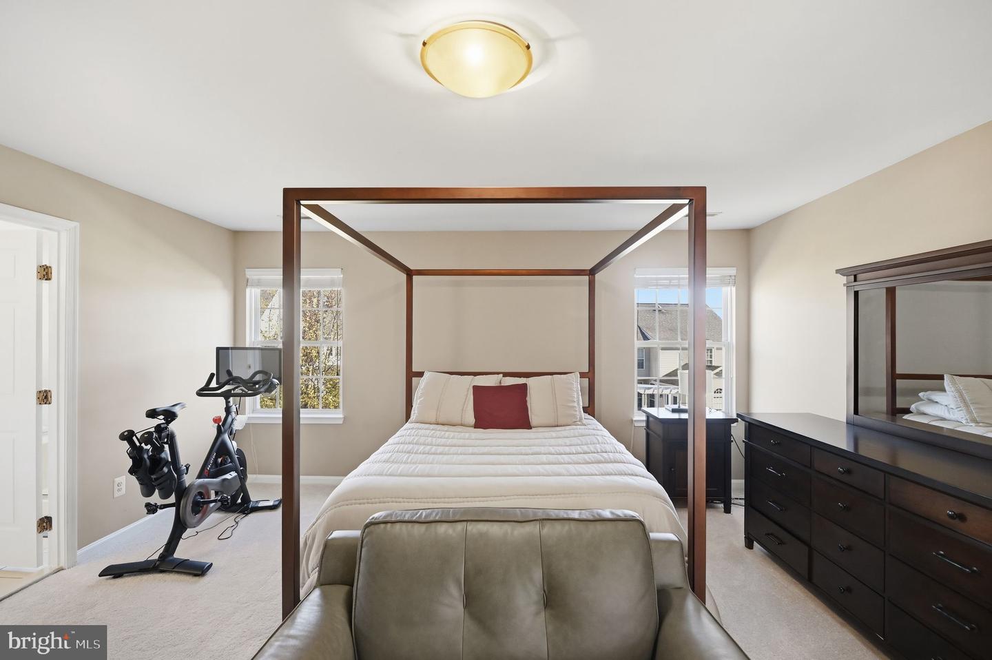 6837 RATHBONE PL, GAINESVILLE, Virginia 20155, 5 Bedrooms Bedrooms, ,3 BathroomsBathrooms,Residential,For sale,6837 RATHBONE PL,VAPW2107692 MLS # VAPW2107692