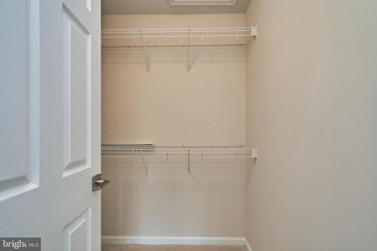 121 HERNDON MILL CIR, HERNDON, Virginia 20170, 3 Bedrooms Bedrooms, ,3 BathroomsBathrooms,Residential,For sale,121 HERNDON MILL CIR,VAFX2278884 MLS # VAFX2278884