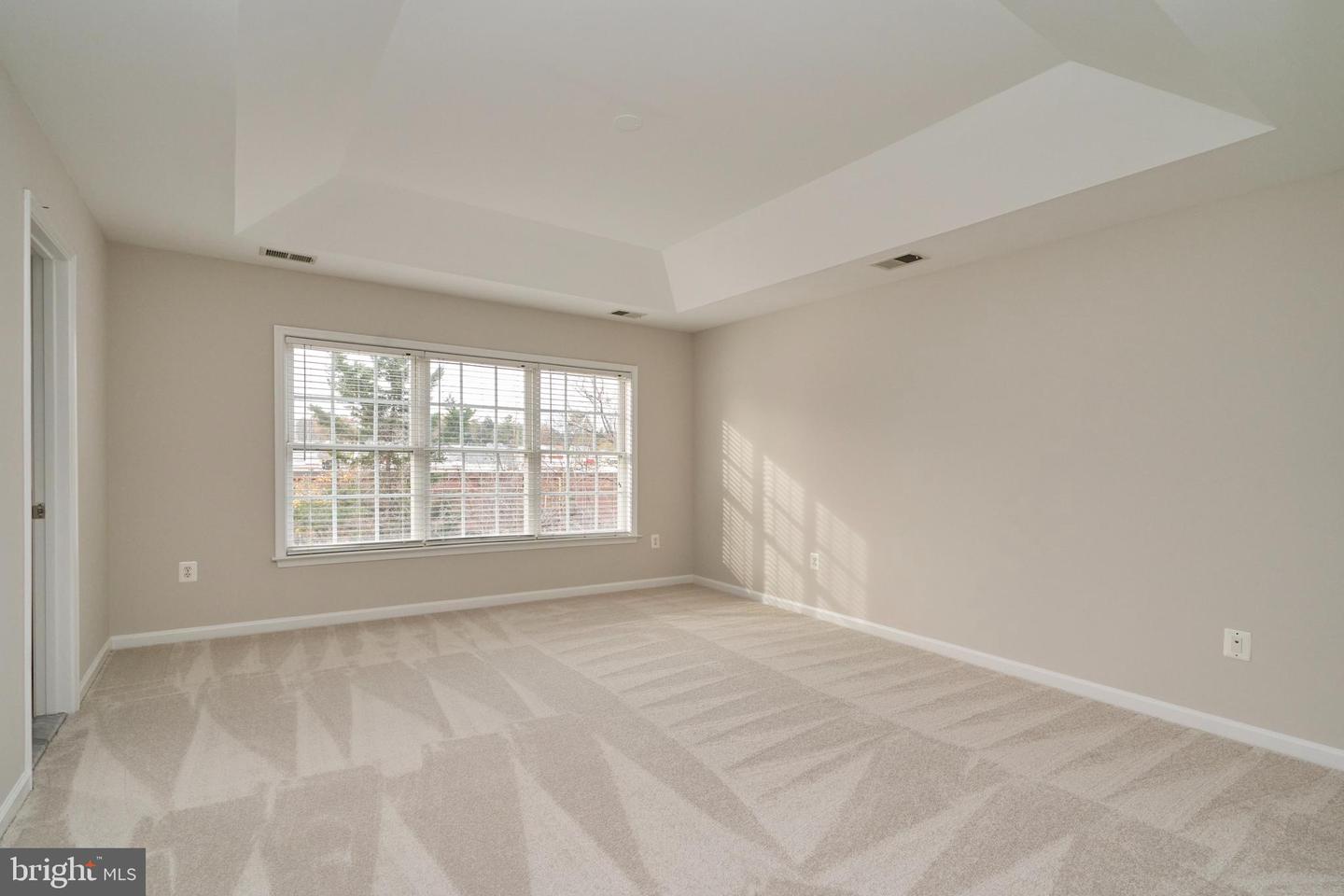 121 HERNDON MILL CIR, HERNDON, Virginia 20170, 3 Bedrooms Bedrooms, ,3 BathroomsBathrooms,Residential,For sale,121 HERNDON MILL CIR,VAFX2278884 MLS # VAFX2278884