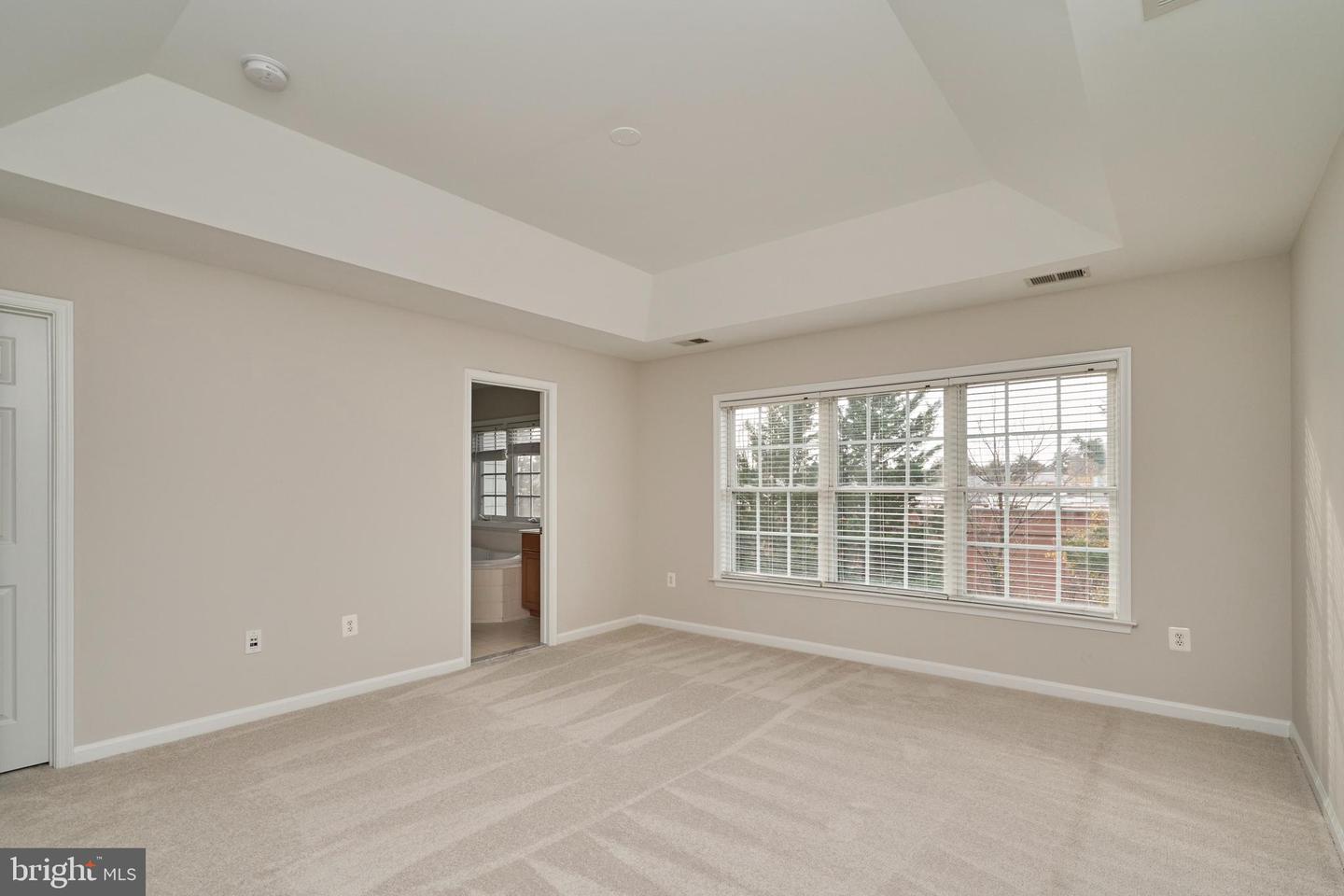 121 HERNDON MILL CIR, HERNDON, Virginia 20170, 3 Bedrooms Bedrooms, ,3 BathroomsBathrooms,Residential,For sale,121 HERNDON MILL CIR,VAFX2278884 MLS # VAFX2278884