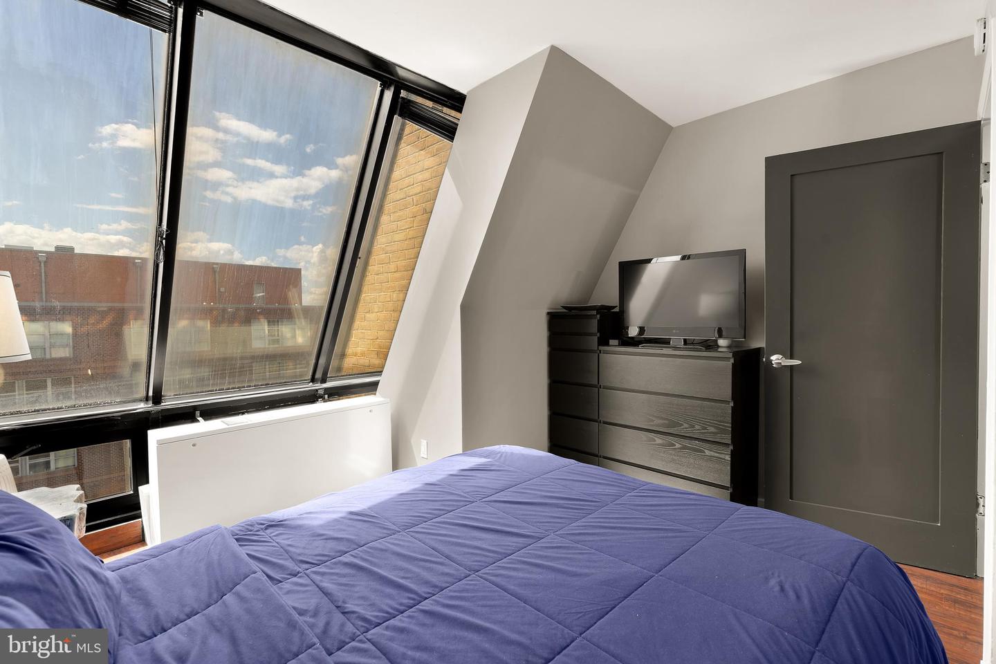 1245 13TH ST NW #1012, WASHINGTON, District Of Columbia 20005, 1 Bedroom Bedrooms, ,1 BathroomBathrooms,Residential,For sale,1245 13TH ST NW #1012,DCDC2231520 MLS # DCDC2231520