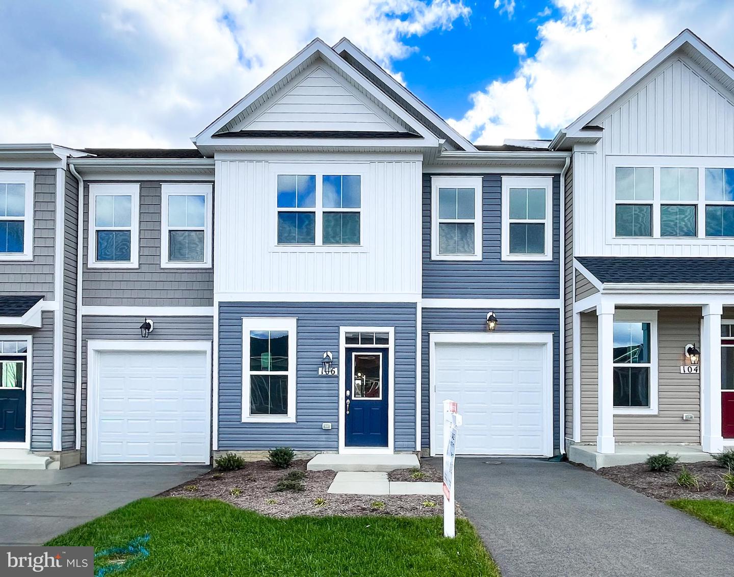 106 HEIRLOOM WAY, WINCHESTER, Virginia 22603, 3 Bedrooms Bedrooms, ,2 BathroomsBathrooms,Residential,For sale,106 HEIRLOOM WAY,VAFV2038026 MLS # VAFV2038026 106 HEIRLOOM WAY, WINCHESTER, Virginia 22603, 3 Bedrooms Bedrooms, ,2 BathroomsBathrooms,Residential,For sale,106 HEIRLOOM WAY,VAFV2038026 MLS # VAFV2038026