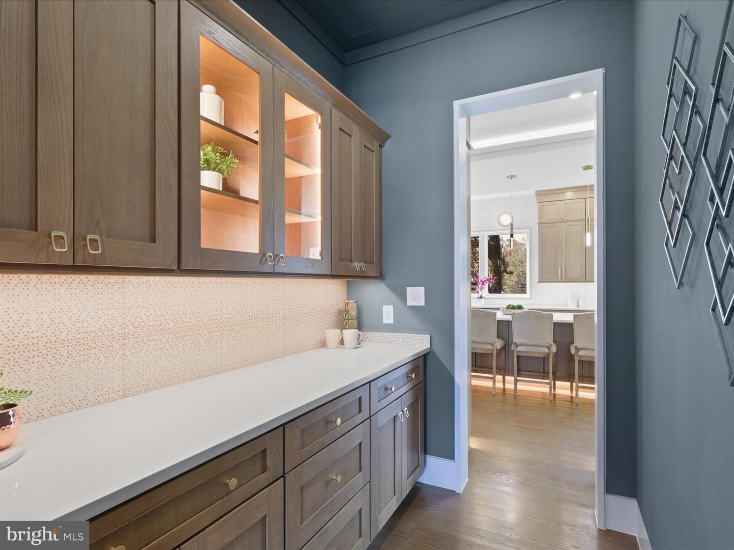 616 GIBSON CIR SW, VIENNA, Virginia 22180, 6 Bedrooms Bedrooms, ,6 BathroomsBathrooms,Residential,For sale,616 GIBSON CIR SW,VAFX2204298 MLS # VAFX2204298 616 GIBSON CIR SW, VIENNA, Virginia 22180, 6 Bedrooms Bedrooms, ,6 BathroomsBathrooms,Residential,For sale,616 GIBSON CIR SW,VAFX2204298 MLS # VAFX2204298