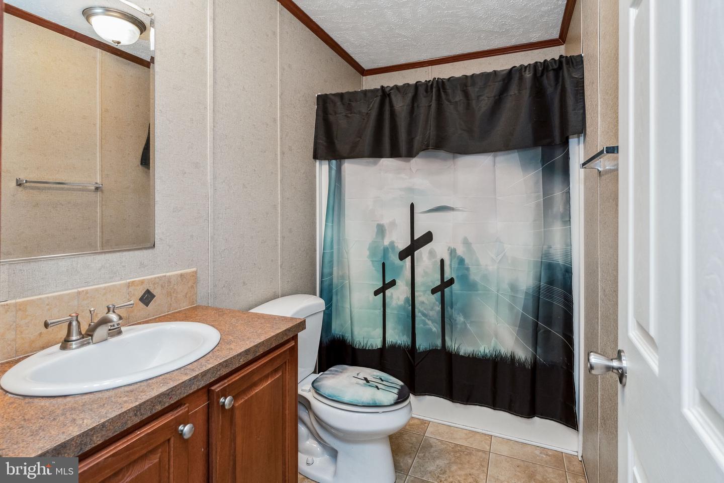 11761 TWIN BROOKS WAY, PROVIDENCE FORGE, Virginia 23140, 4 Bedrooms Bedrooms, 5 Rooms Rooms,3 BathroomsBathrooms,Residential,For sale,11761 TWIN BROOKS WAY,VANK2000100 MLS # VANK2000100