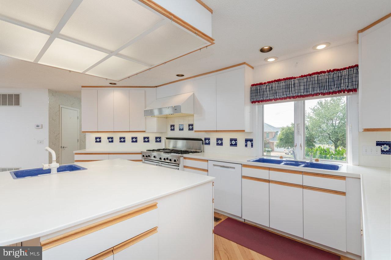 1848 COLLEGE AVE, HARRISONBURG, Virginia 22802, 3 Bedrooms Bedrooms, ,3 BathroomsBathrooms,Residential,For sale,1848 COLLEGE AVE,VAHC2000454 MLS # VAHC2000454 1848 COLLEGE AVE, HARRISONBURG, Virginia 22802, 3 Bedrooms Bedrooms, ,3 BathroomsBathrooms,Residential,For sale,1848 COLLEGE AVE,VAHC2000454 MLS # VAHC2000454