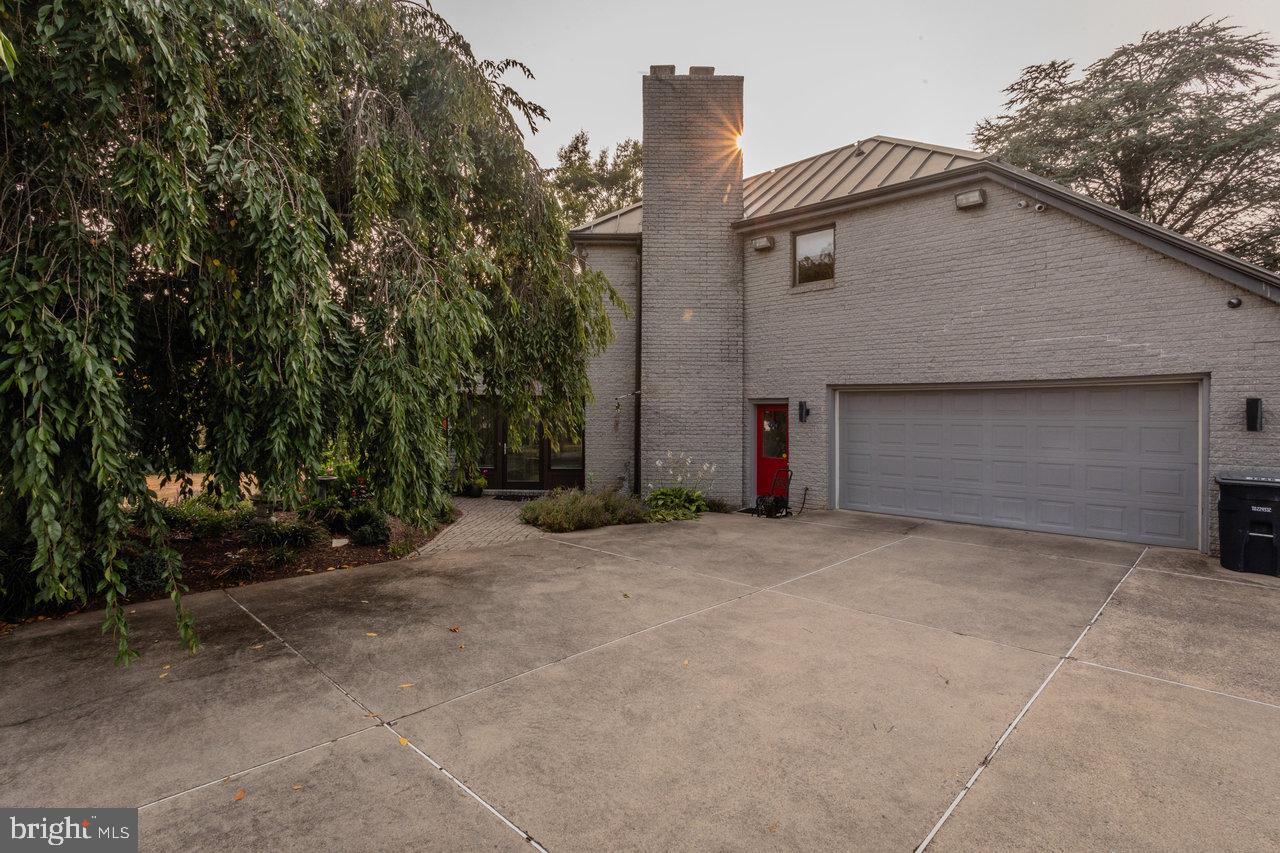 1848 COLLEGE AVE, HARRISONBURG, Virginia 22802, 3 Bedrooms Bedrooms, ,3 BathroomsBathrooms,Residential,For sale,1848 COLLEGE AVE,VAHC2000454 MLS # VAHC2000454 1848 COLLEGE AVE, HARRISONBURG, Virginia 22802, 3 Bedrooms Bedrooms, ,3 BathroomsBathrooms,Residential,For sale,1848 COLLEGE AVE,VAHC2000454 MLS # VAHC2000454