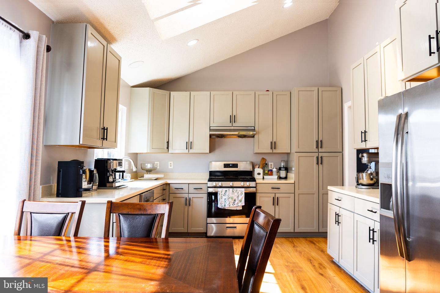 428 FOXRIDGE DR SW, LEESBURG, Virginia 20175, 4 Bedrooms Bedrooms, ,3 BathroomsBathrooms,Residential,For sale,428 FOXRIDGE DR SW,VALO2104350 MLS # VALO2104350 428 FOXRIDGE DR SW, LEESBURG, Virginia 20175, 4 Bedrooms Bedrooms, ,3 BathroomsBathrooms,Residential,For sale,428 FOXRIDGE DR SW,VALO2104350 MLS # VALO2104350