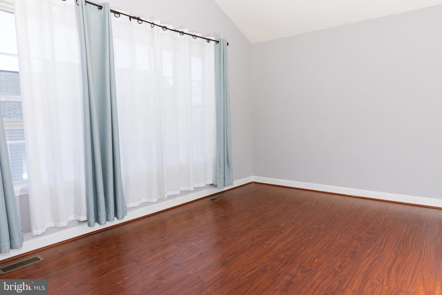 428 FOXRIDGE DR SW, LEESBURG, Virginia 20175, 4 Bedrooms Bedrooms, ,3 BathroomsBathrooms,Residential,For sale,428 FOXRIDGE DR SW,VALO2104350 MLS # VALO2104350 428 FOXRIDGE DR SW, LEESBURG, Virginia 20175, 4 Bedrooms Bedrooms, ,3 BathroomsBathrooms,Residential,For sale,428 FOXRIDGE DR SW,VALO2104350 MLS # VALO2104350