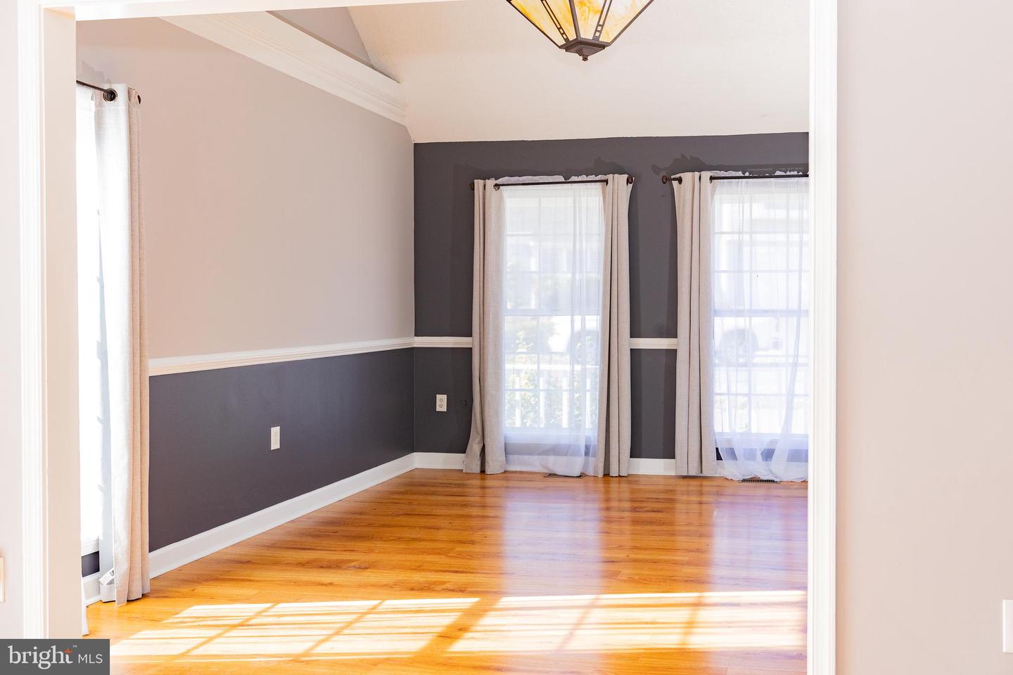 428 FOXRIDGE DR SW, LEESBURG, Virginia 20175, 4 Bedrooms Bedrooms, ,3 BathroomsBathrooms,Residential,For sale,428 FOXRIDGE DR SW,VALO2104350 MLS # VALO2104350 428 FOXRIDGE DR SW, LEESBURG, Virginia 20175, 4 Bedrooms Bedrooms, ,3 BathroomsBathrooms,Residential,For sale,428 FOXRIDGE DR SW,VALO2104350 MLS # VALO2104350