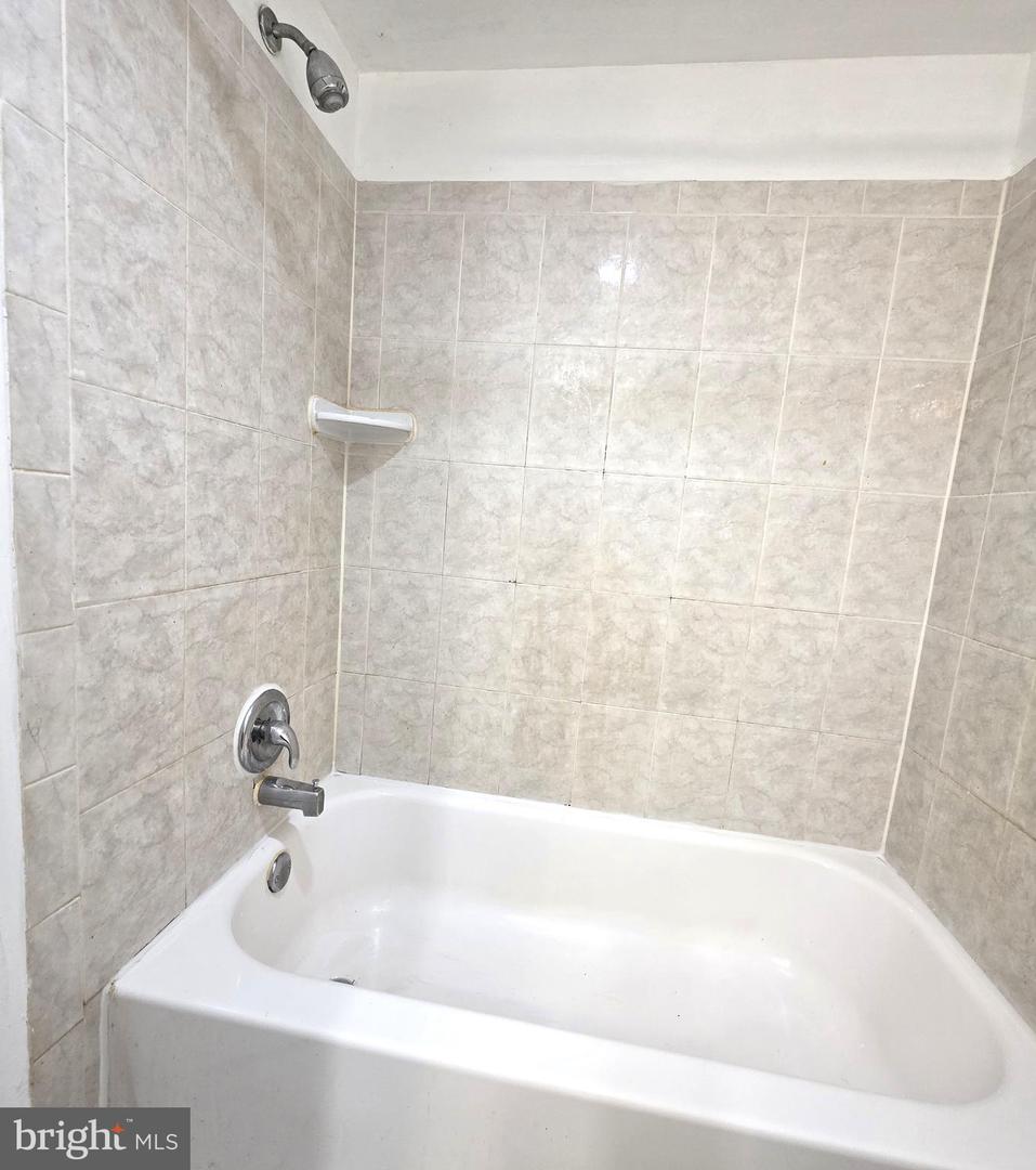 3376 WOODBURN RD #32, ANNANDALE, Virginia 22003, 2 Bedrooms Bedrooms, ,1 BathroomBathrooms,Residential,For sale,3376 WOODBURN RD #32,VAFX2264554 MLS # VAFX2264554