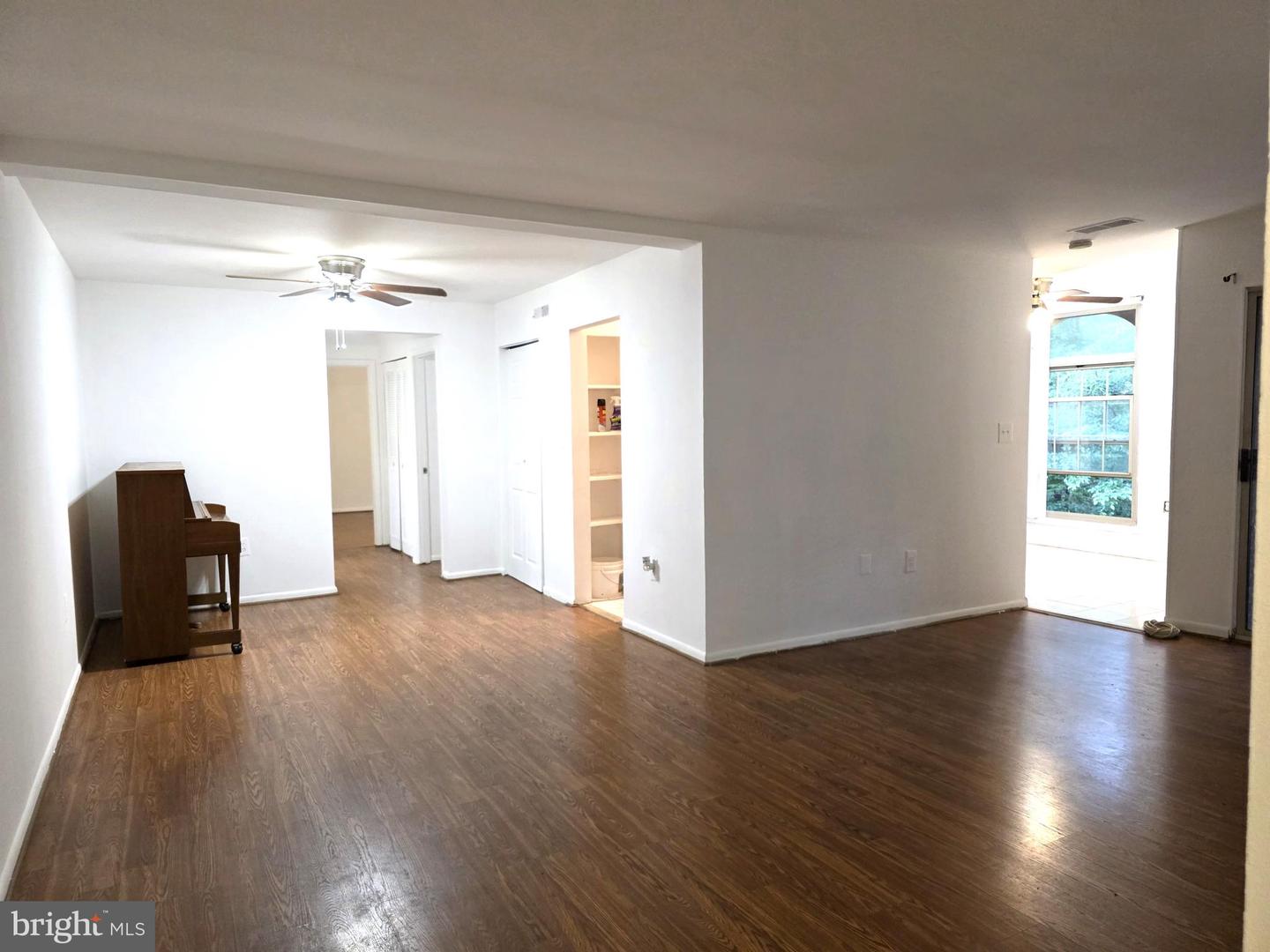 3376 WOODBURN RD #32, ANNANDALE, Virginia 22003, 2 Bedrooms Bedrooms, ,1 BathroomBathrooms,Residential,For sale,3376 WOODBURN RD #32,VAFX2264554 MLS # VAFX2264554