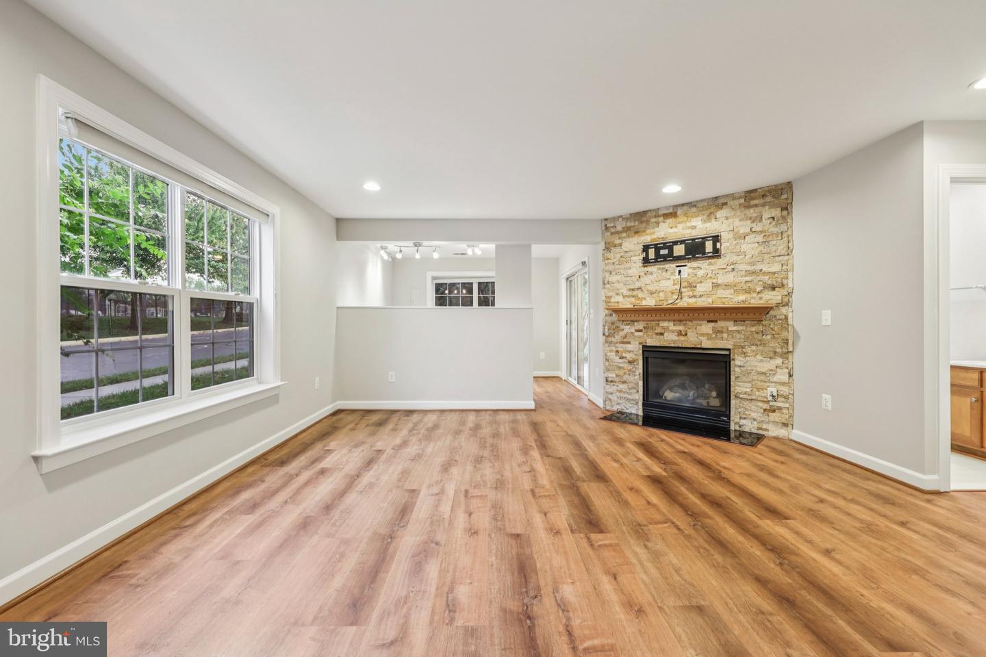 6054 POPES CREEK PL, HAYMARKET, Virginia 20169, 3 Bedrooms Bedrooms, ,3 BathroomsBathrooms,Residential,For sale,6054 POPES CREEK PL,VAPW2104212 MLS # VAPW2104212 6054 POPES CREEK PL, HAYMARKET, Virginia 20169, 3 Bedrooms Bedrooms, ,3 BathroomsBathrooms,Residential,For sale,6054 POPES CREEK PL,VAPW2104212 MLS # VAPW2104212