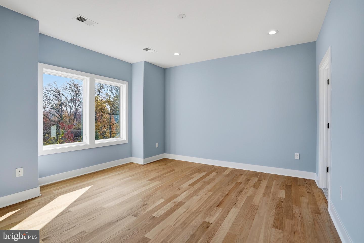 7306 SPORTSMAN DR, FALLS CHURCH, Virginia 22043, 6 Bedrooms Bedrooms, ,7 BathroomsBathrooms,Residential,For sale,7306 SPORTSMAN DR,VAFX2267938 MLS # VAFX2267938 7306 SPORTSMAN DR, FALLS CHURCH, Virginia 22043, 6 Bedrooms Bedrooms, ,7 BathroomsBathrooms,Residential,For sale,7306 SPORTSMAN DR,VAFX2267938 MLS # VAFX2267938