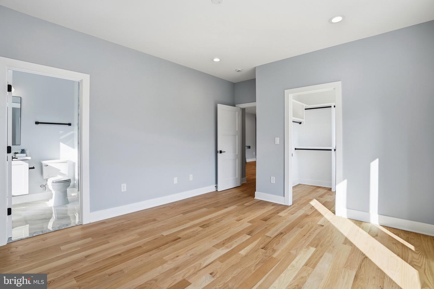 7306 SPORTSMAN DR, FALLS CHURCH, Virginia 22043, 6 Bedrooms Bedrooms, ,7 BathroomsBathrooms,Residential,For sale,7306 SPORTSMAN DR,VAFX2267938 MLS # VAFX2267938 7306 SPORTSMAN DR, FALLS CHURCH, Virginia 22043, 6 Bedrooms Bedrooms, ,7 BathroomsBathrooms,Residential,For sale,7306 SPORTSMAN DR,VAFX2267938 MLS # VAFX2267938