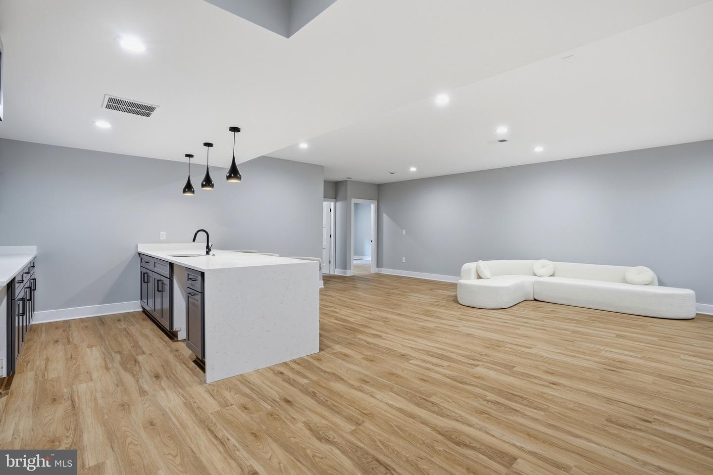 7306 SPORTSMAN DR, FALLS CHURCH, Virginia 22043, 6 Bedrooms Bedrooms, ,7 BathroomsBathrooms,Residential,For sale,7306 SPORTSMAN DR,VAFX2267938 MLS # VAFX2267938 7306 SPORTSMAN DR, FALLS CHURCH, Virginia 22043, 6 Bedrooms Bedrooms, ,7 BathroomsBathrooms,Residential,For sale,7306 SPORTSMAN DR,VAFX2267938 MLS # VAFX2267938