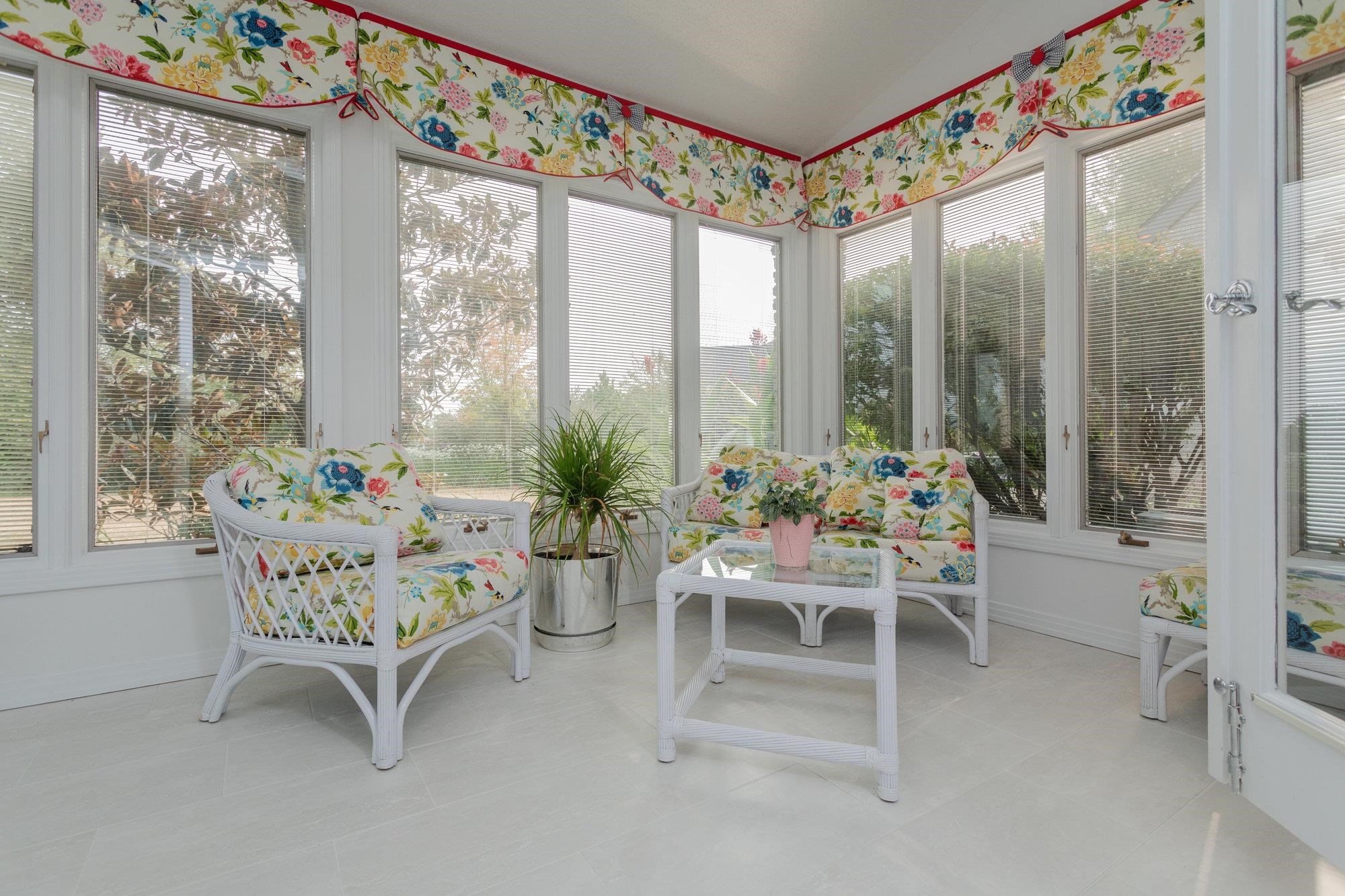 1848 COLLEGE AVE, HARRISONBURG, Virginia 22802, 3 Bedrooms Bedrooms, ,3 BathroomsBathrooms,Residential,1848 COLLEGE AVE,668867 MLS # 668867 1848 COLLEGE AVE, HARRISONBURG, Virginia 22802, 3 Bedrooms Bedrooms, ,3 BathroomsBathrooms,Residential,1848 COLLEGE AVE,668867 MLS # 668867