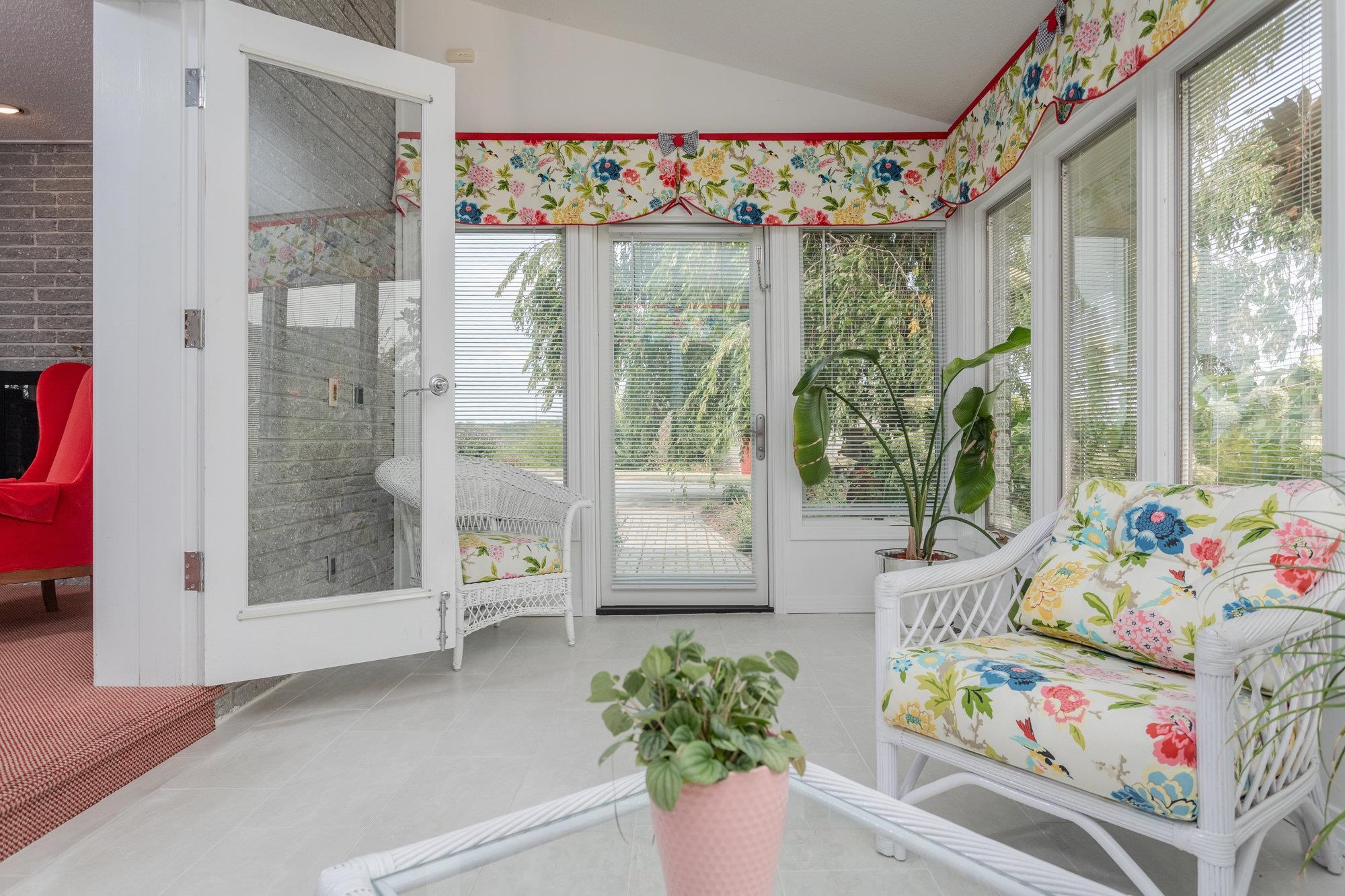 1848 COLLEGE AVE, HARRISONBURG, Virginia 22802, 3 Bedrooms Bedrooms, ,3 BathroomsBathrooms,Residential,1848 COLLEGE AVE,668867 MLS # 668867 1848 COLLEGE AVE, HARRISONBURG, Virginia 22802, 3 Bedrooms Bedrooms, ,3 BathroomsBathrooms,Residential,1848 COLLEGE AVE,668867 MLS # 668867