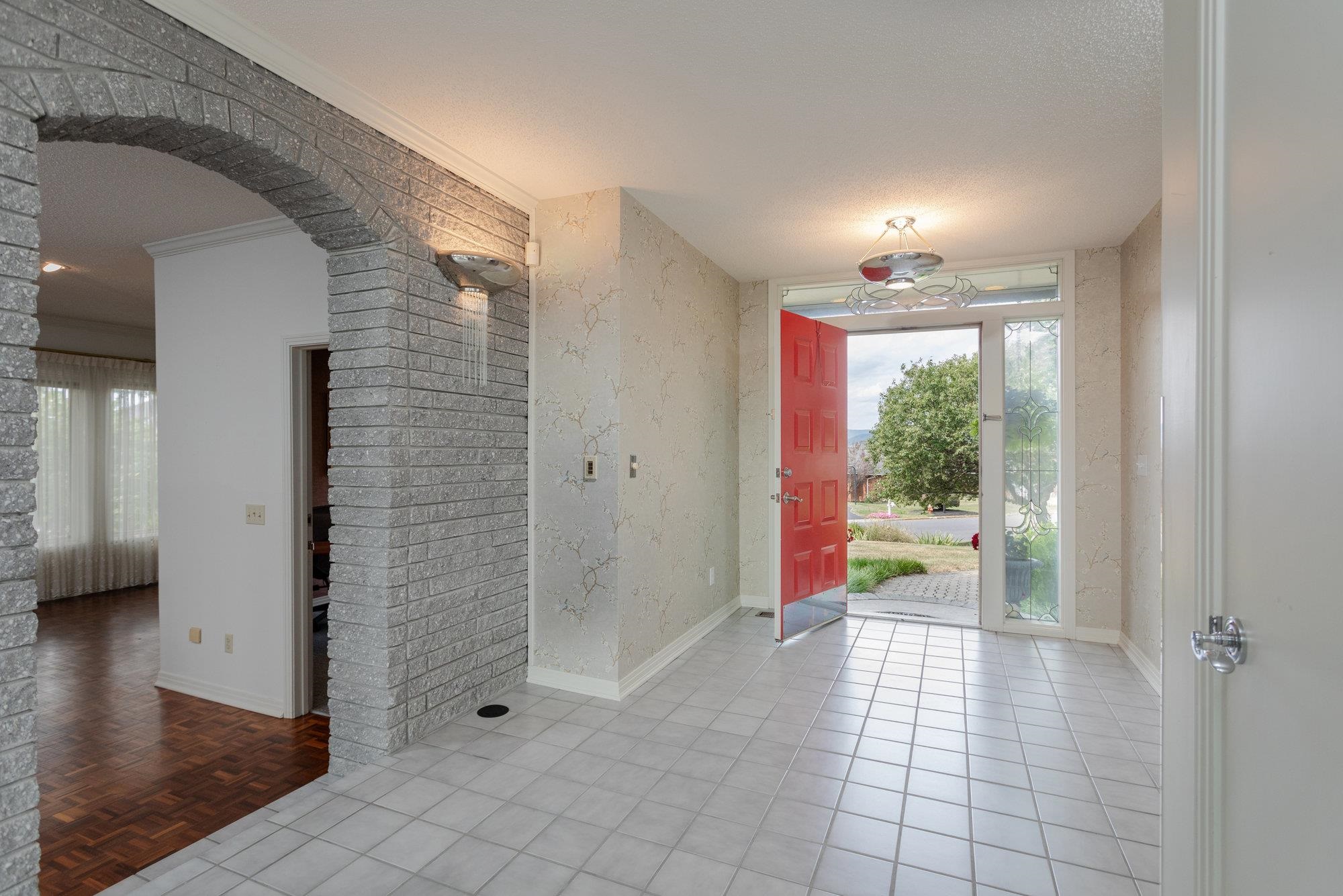 1848 COLLEGE AVE, HARRISONBURG, Virginia 22802, 3 Bedrooms Bedrooms, ,3 BathroomsBathrooms,Residential,1848 COLLEGE AVE,668867 MLS # 668867 1848 COLLEGE AVE, HARRISONBURG, Virginia 22802, 3 Bedrooms Bedrooms, ,3 BathroomsBathrooms,Residential,1848 COLLEGE AVE,668867 MLS # 668867