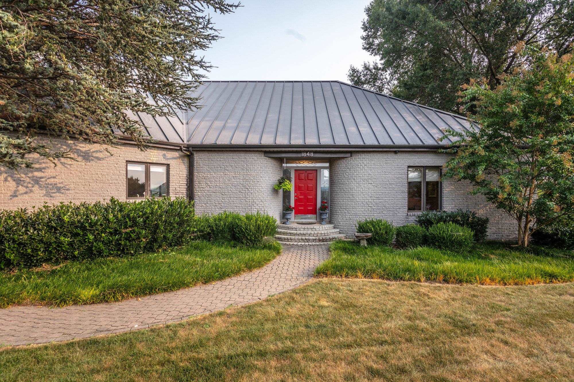 1848 COLLEGE AVE, HARRISONBURG, Virginia 22802, 3 Bedrooms Bedrooms, ,3 BathroomsBathrooms,Residential,1848 COLLEGE AVE,668867 MLS # 668867 1848 COLLEGE AVE, HARRISONBURG, Virginia 22802, 3 Bedrooms Bedrooms, ,3 BathroomsBathrooms,Residential,1848 COLLEGE AVE,668867 MLS # 668867