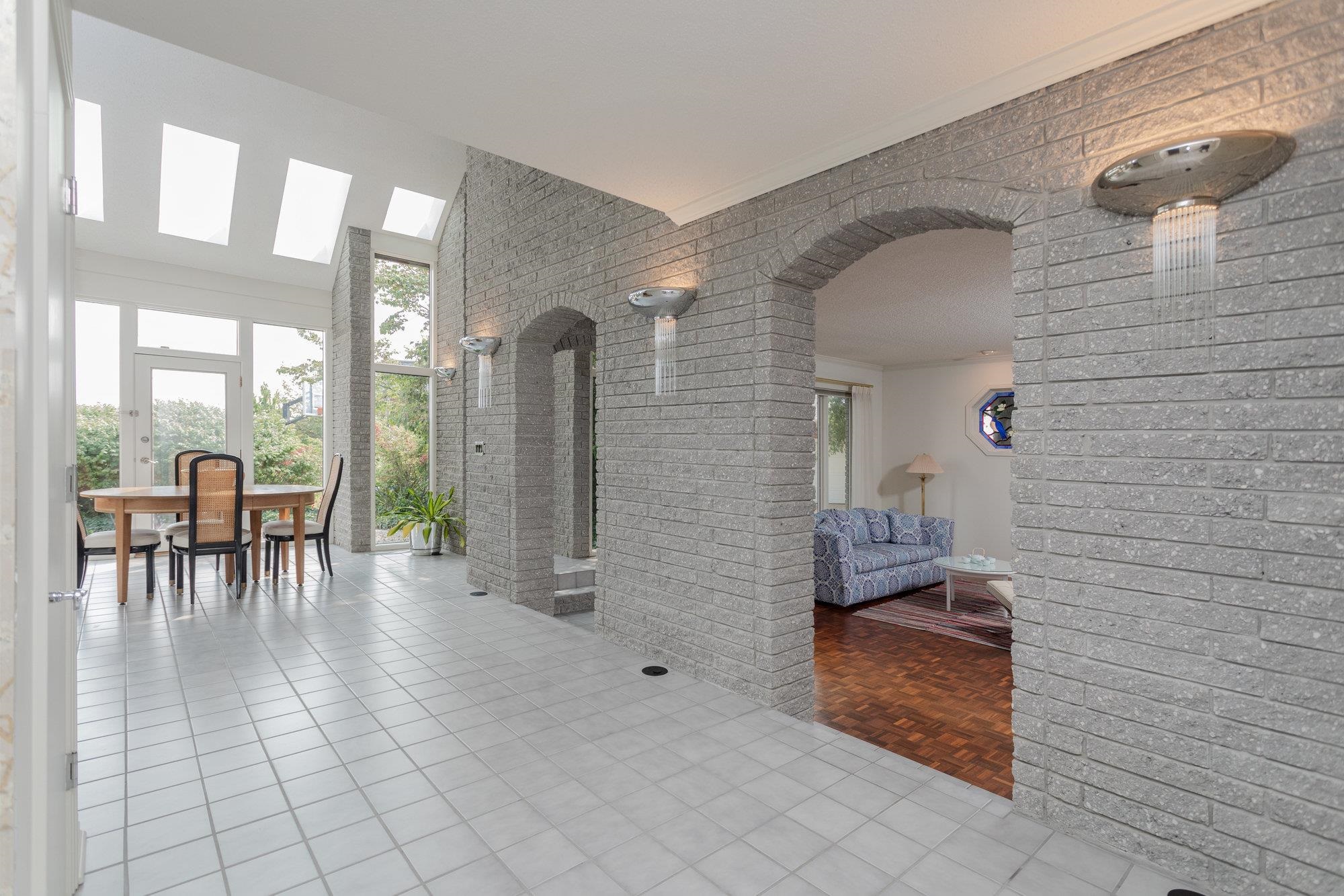 1848 COLLEGE AVE, HARRISONBURG, Virginia 22802, 3 Bedrooms Bedrooms, ,3 BathroomsBathrooms,Residential,1848 COLLEGE AVE,668867 MLS # 668867 1848 COLLEGE AVE, HARRISONBURG, Virginia 22802, 3 Bedrooms Bedrooms, ,3 BathroomsBathrooms,Residential,1848 COLLEGE AVE,668867 MLS # 668867