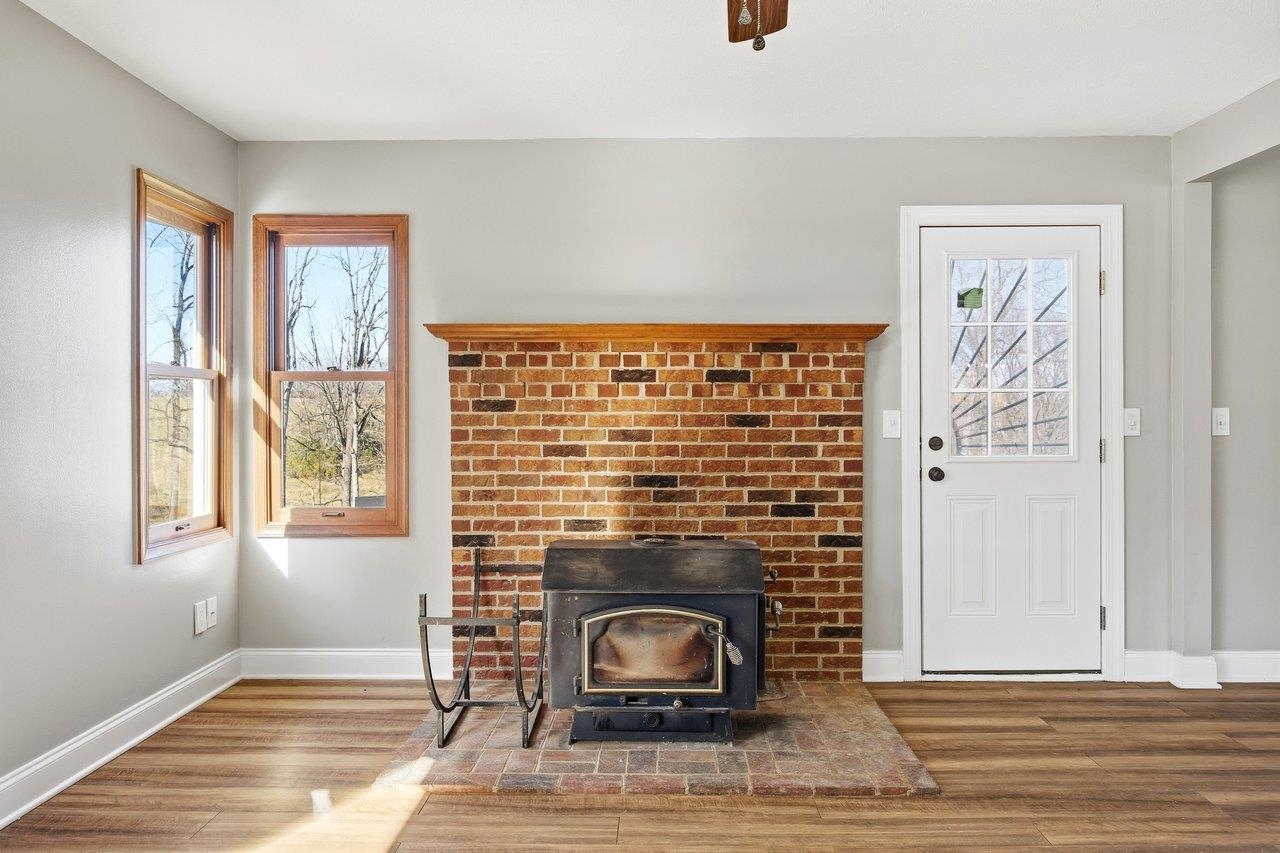 141 LORI LN, CHURCHVILLE, Virginia 24421, 3 Bedrooms Bedrooms, ,2 BathroomsBathrooms,Residential,141 LORI LN,671041 MLS # 671041 141 LORI LN, CHURCHVILLE, Virginia 24421, 3 Bedrooms Bedrooms, ,2 BathroomsBathrooms,Residential,141 LORI LN,671041 MLS # 671041