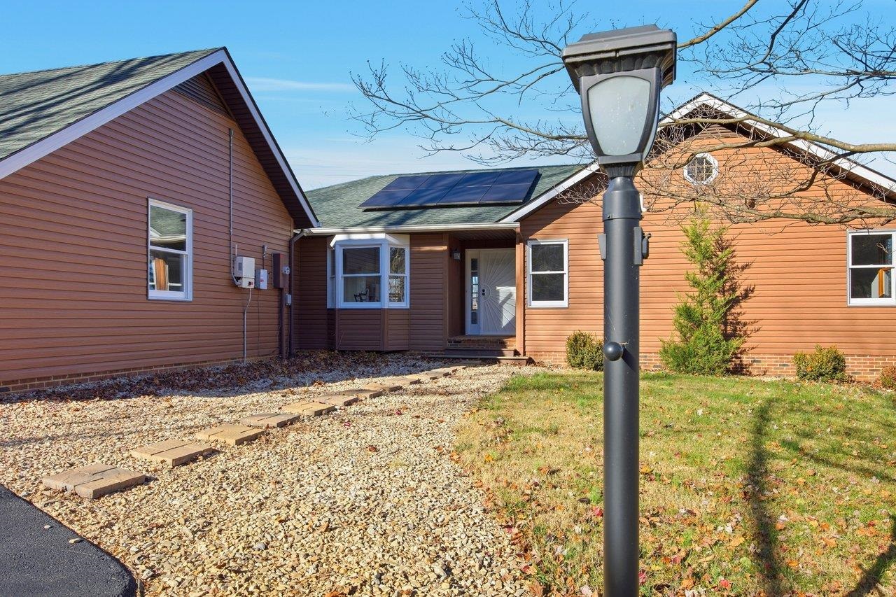 141 LORI LN, CHURCHVILLE, Virginia 24421, 3 Bedrooms Bedrooms, ,2 BathroomsBathrooms,Residential,141 LORI LN,671041 MLS # 671041 141 LORI LN, CHURCHVILLE, Virginia 24421, 3 Bedrooms Bedrooms, ,2 BathroomsBathrooms,Residential,141 LORI LN,671041 MLS # 671041