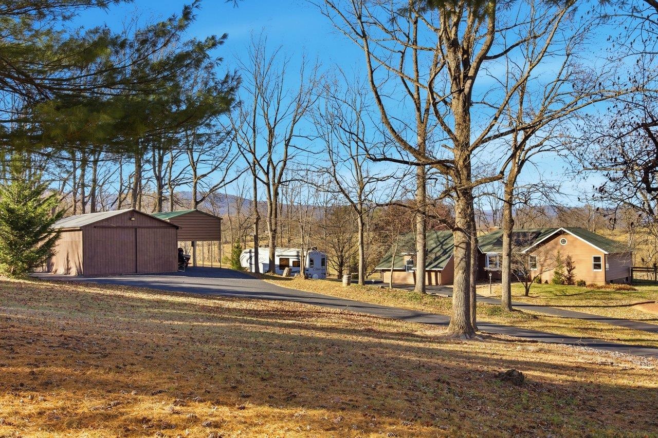 141 LORI LN, CHURCHVILLE, Virginia 24421, 3 Bedrooms Bedrooms, ,2 BathroomsBathrooms,Residential,141 LORI LN,671041 MLS # 671041 141 LORI LN, CHURCHVILLE, Virginia 24421, 3 Bedrooms Bedrooms, ,2 BathroomsBathrooms,Residential,141 LORI LN,671041 MLS # 671041