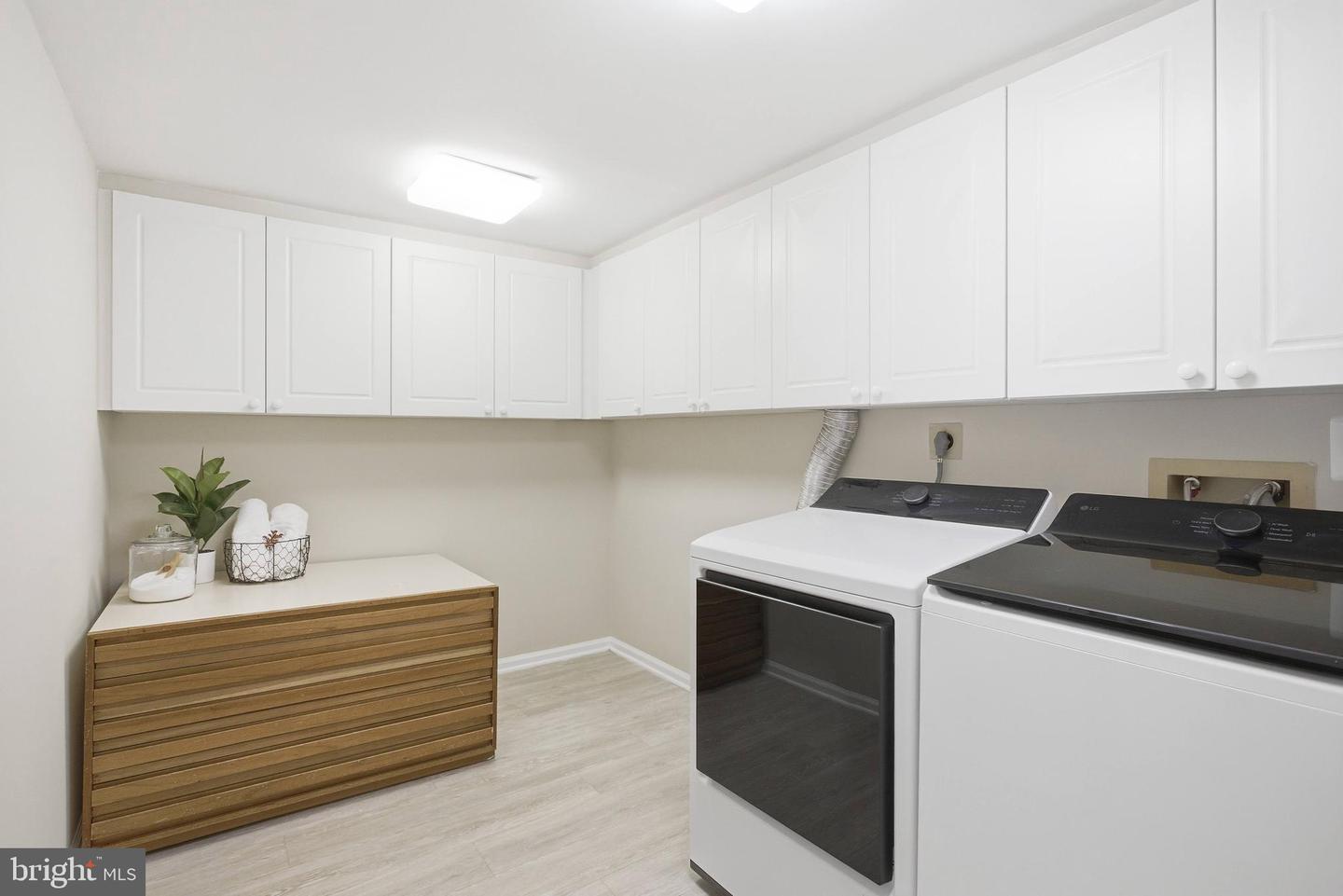 14524 SMITHWOOD DR, CENTREVILLE, Virginia 20120, 3 Bedrooms Bedrooms, ,3 BathroomsBathrooms,Residential,For sale,14524 SMITHWOOD DR,VAFX2272914 MLS # VAFX2272914 14524 SMITHWOOD DR, CENTREVILLE, Virginia 20120, 3 Bedrooms Bedrooms, ,3 BathroomsBathrooms,Residential,For sale,14524 SMITHWOOD DR,VAFX2272914 MLS # VAFX2272914