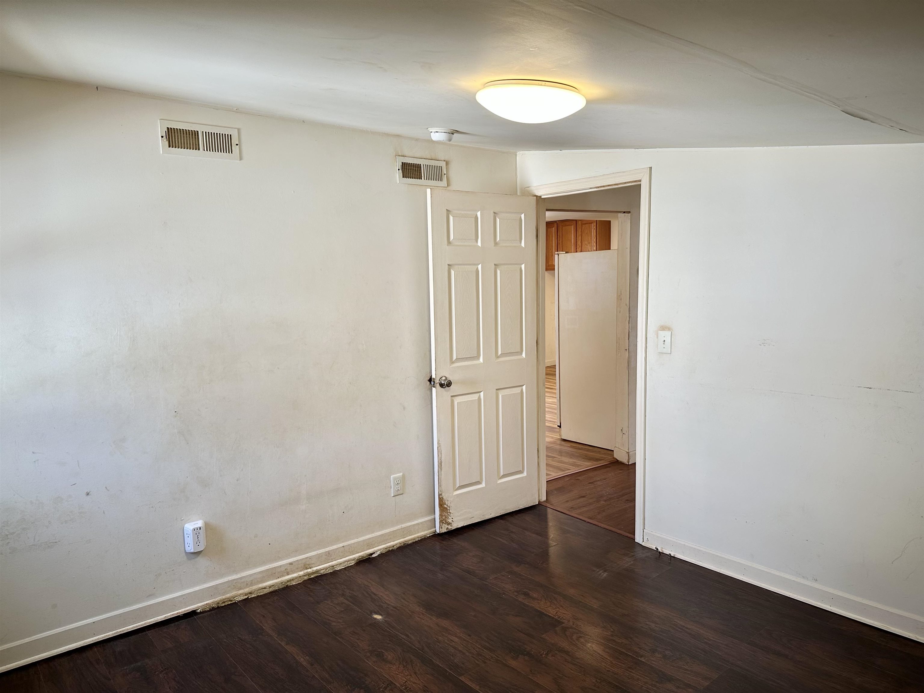 2515 W BEVERLEY ST, STAUNTON, Virginia 24401, 2 Bedrooms Bedrooms, ,1 BathroomBathrooms,Residential,2515 W BEVERLEY ST,671045 MLS # 671045