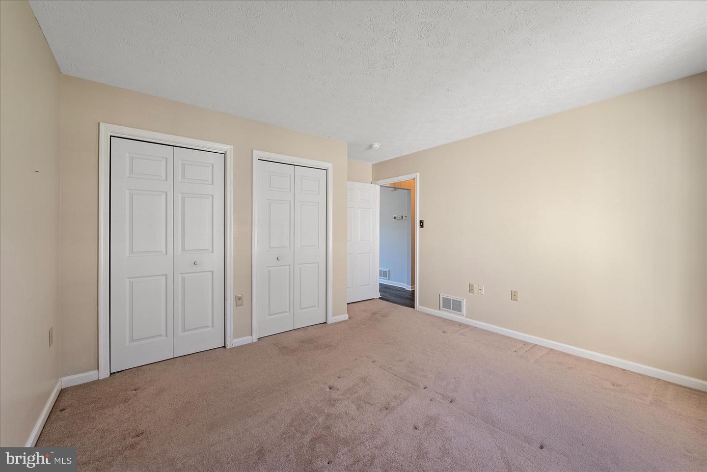 222 CRESTWOOD LN, WINCHESTER, Virginia 22602, 2 Bedrooms Bedrooms, ,2 BathroomsBathrooms,Residential,For sale,222 CRESTWOOD LN,VAFV2037554 MLS # VAFV2037554 222 CRESTWOOD LN, WINCHESTER, Virginia 22602, 2 Bedrooms Bedrooms, ,2 BathroomsBathrooms,Residential,For sale,222 CRESTWOOD LN,VAFV2037554 MLS # VAFV2037554