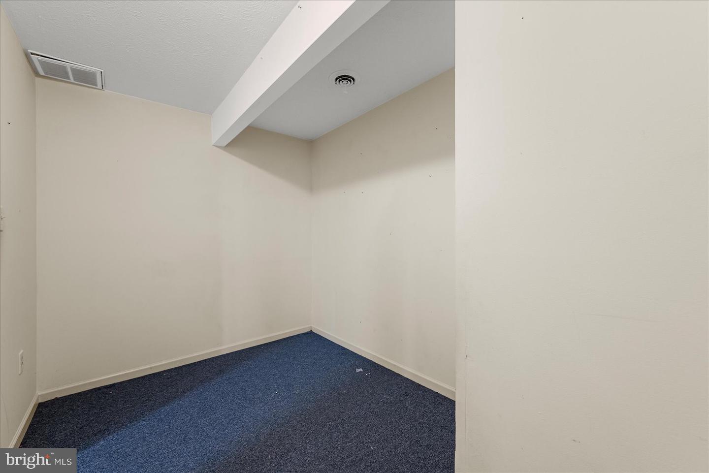 222 CRESTWOOD LN, WINCHESTER, Virginia 22602, 2 Bedrooms Bedrooms, ,2 BathroomsBathrooms,Residential,For sale,222 CRESTWOOD LN,VAFV2037554 MLS # VAFV2037554 222 CRESTWOOD LN, WINCHESTER, Virginia 22602, 2 Bedrooms Bedrooms, ,2 BathroomsBathrooms,Residential,For sale,222 CRESTWOOD LN,VAFV2037554 MLS # VAFV2037554