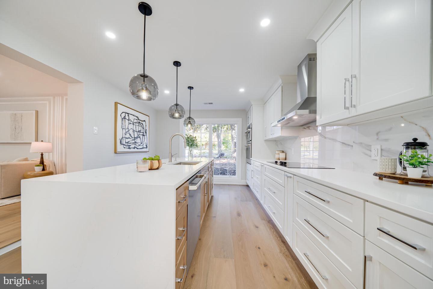 1801 GREAT FALLS ST, MCLEAN, Virginia 22101, 5 Bedrooms Bedrooms, ,4 BathroomsBathrooms,Residential,For sale,1801 GREAT FALLS ST,VAFX2276008 MLS # VAFX2276008 1801 GREAT FALLS ST, MCLEAN, Virginia 22101, 5 Bedrooms Bedrooms, ,4 BathroomsBathrooms,Residential,For sale,1801 GREAT FALLS ST,VAFX2276008 MLS # VAFX2276008